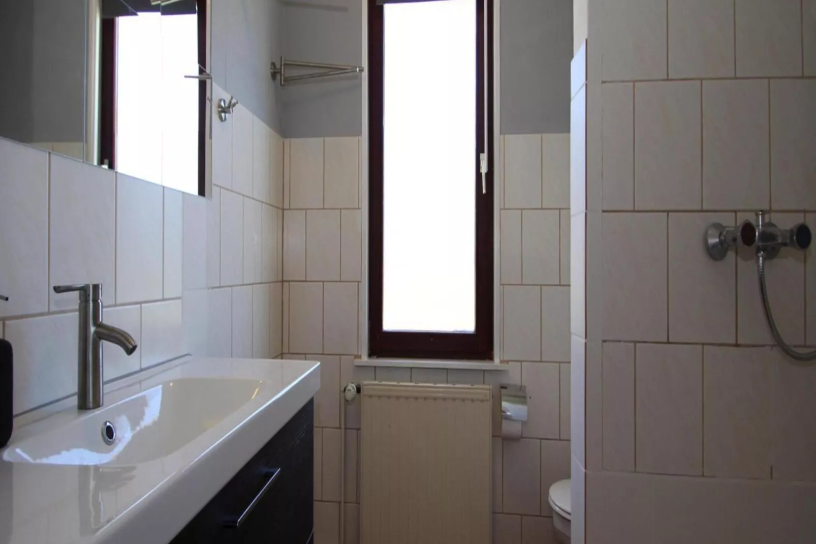 Bungalow 6 Waren - Badkamer