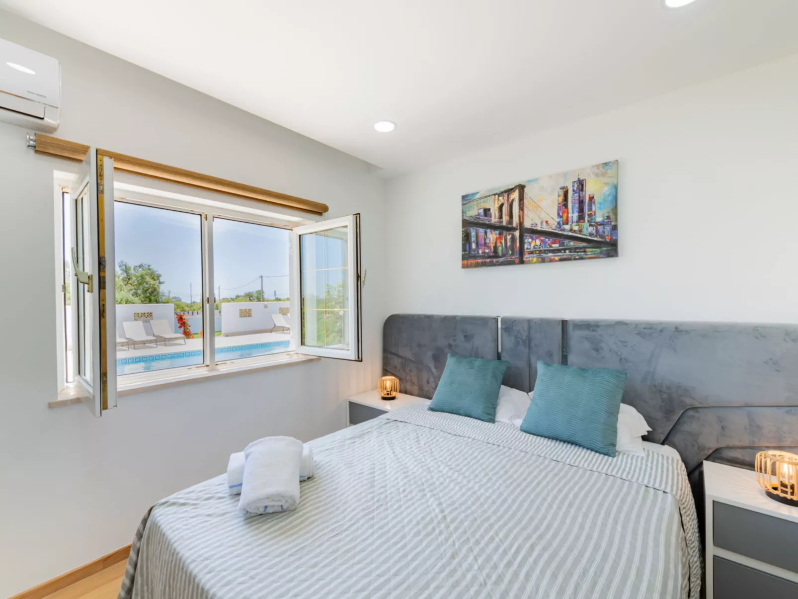 V4 Águia Vermelha - Binnen