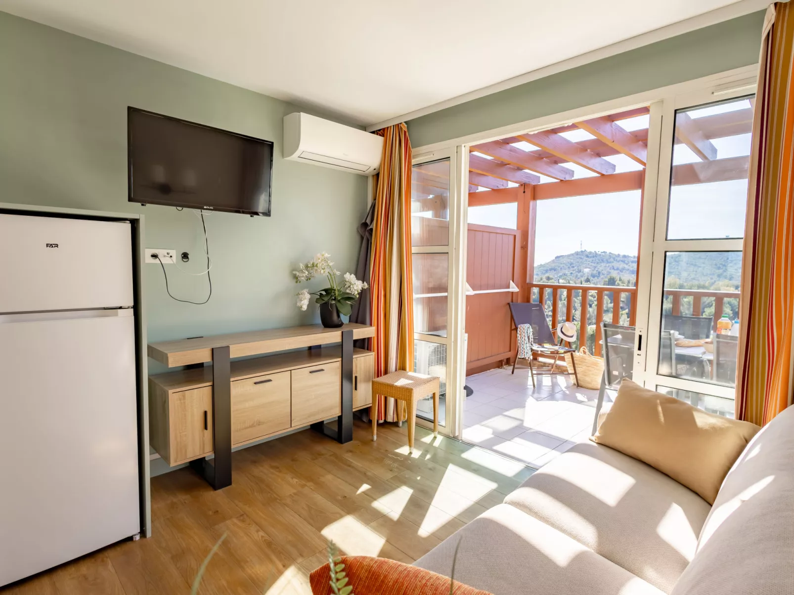 Village Cap Estérel - L'Esquinade - Binnen