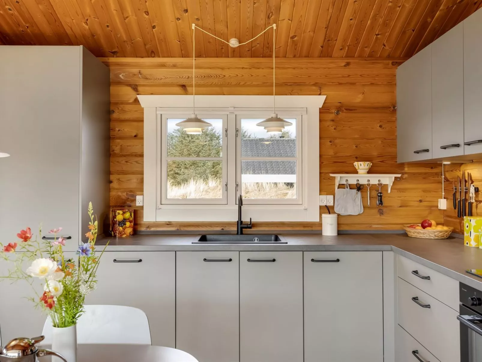 "Awarth" - 500m from the sea - Binnen