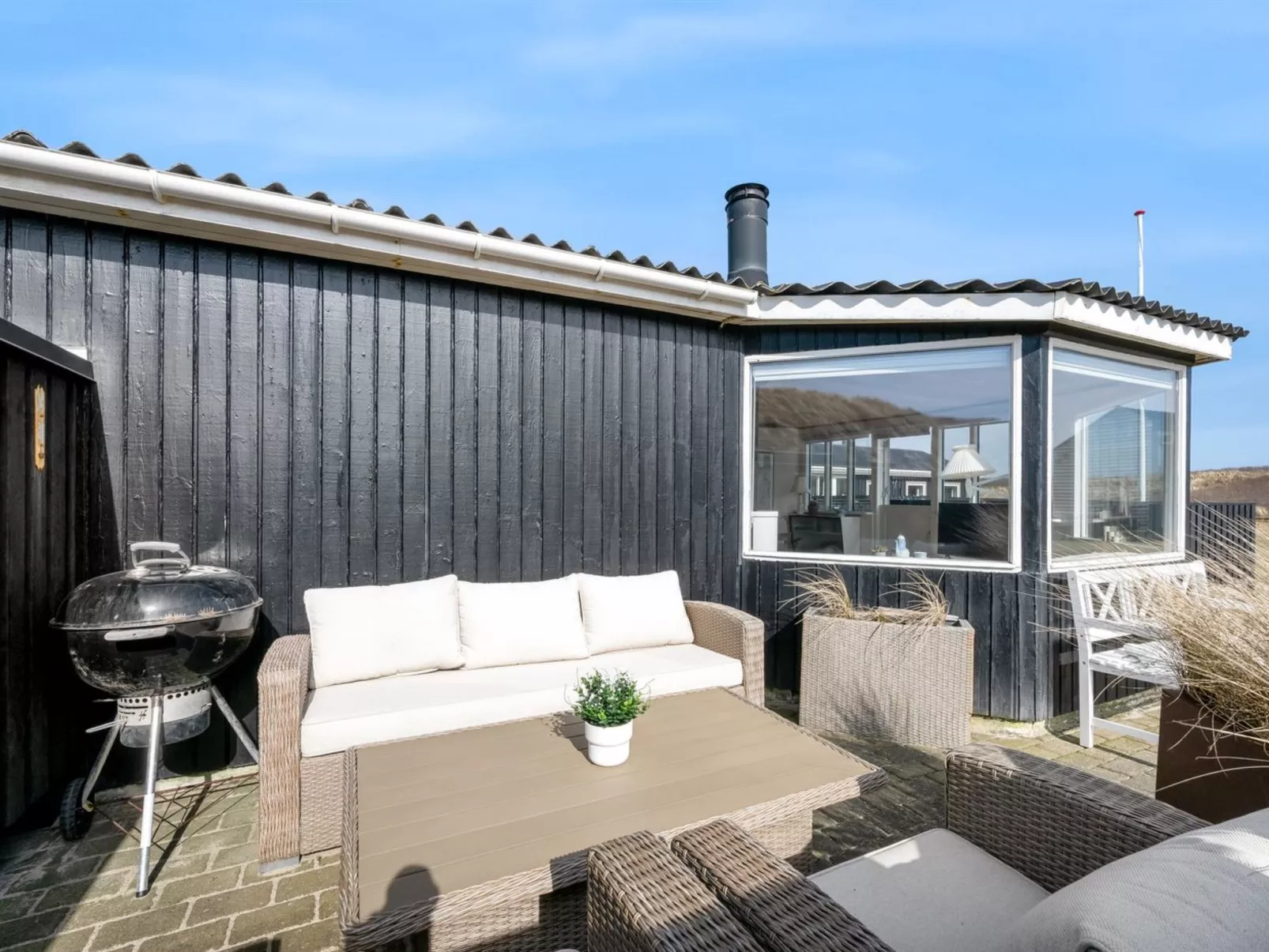 "Jorie" - 100m from the sea - Buiten