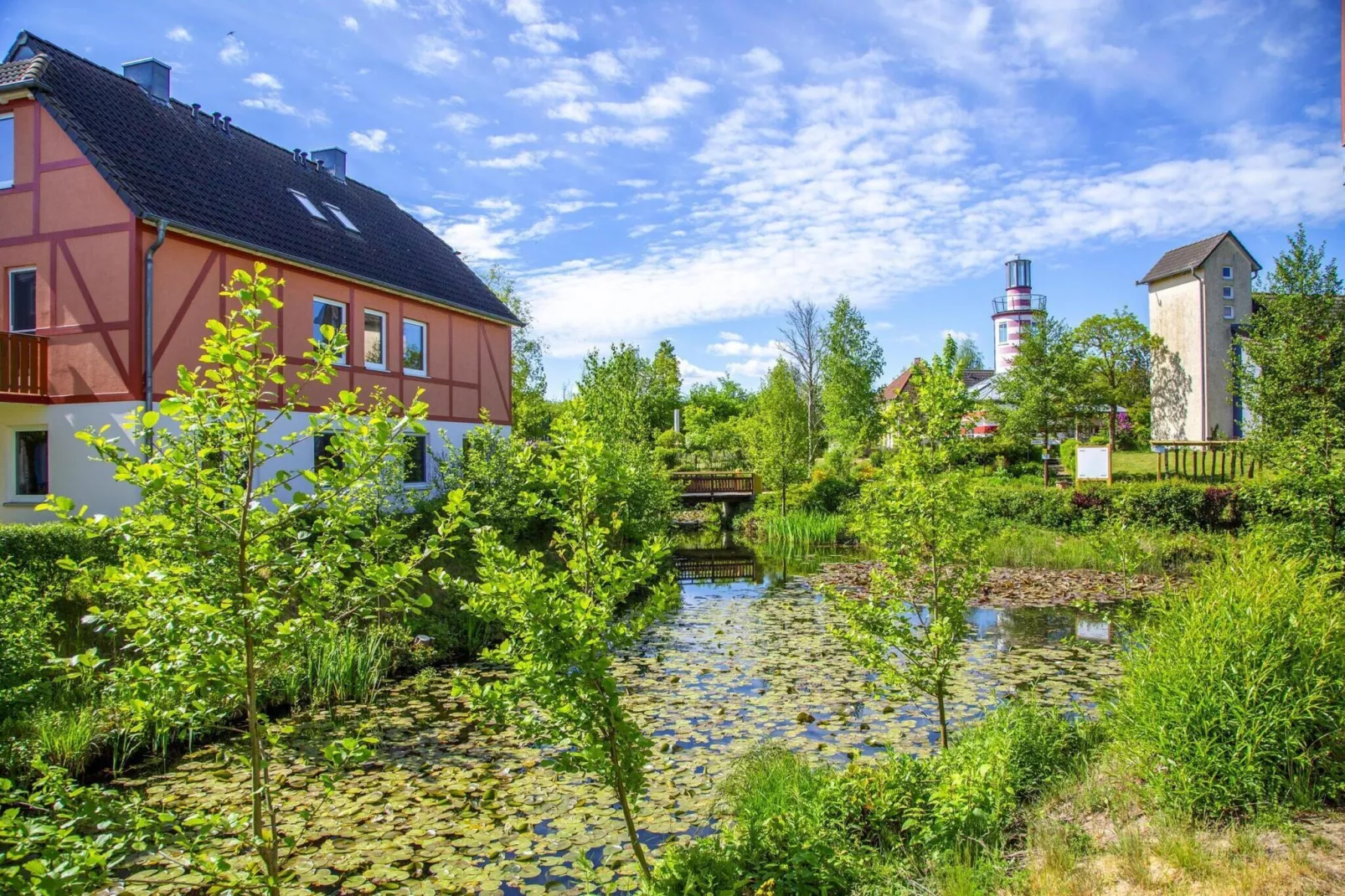 BEECH Resort Fleesensee in Göhren-Lebbin - Buitenkant zomer