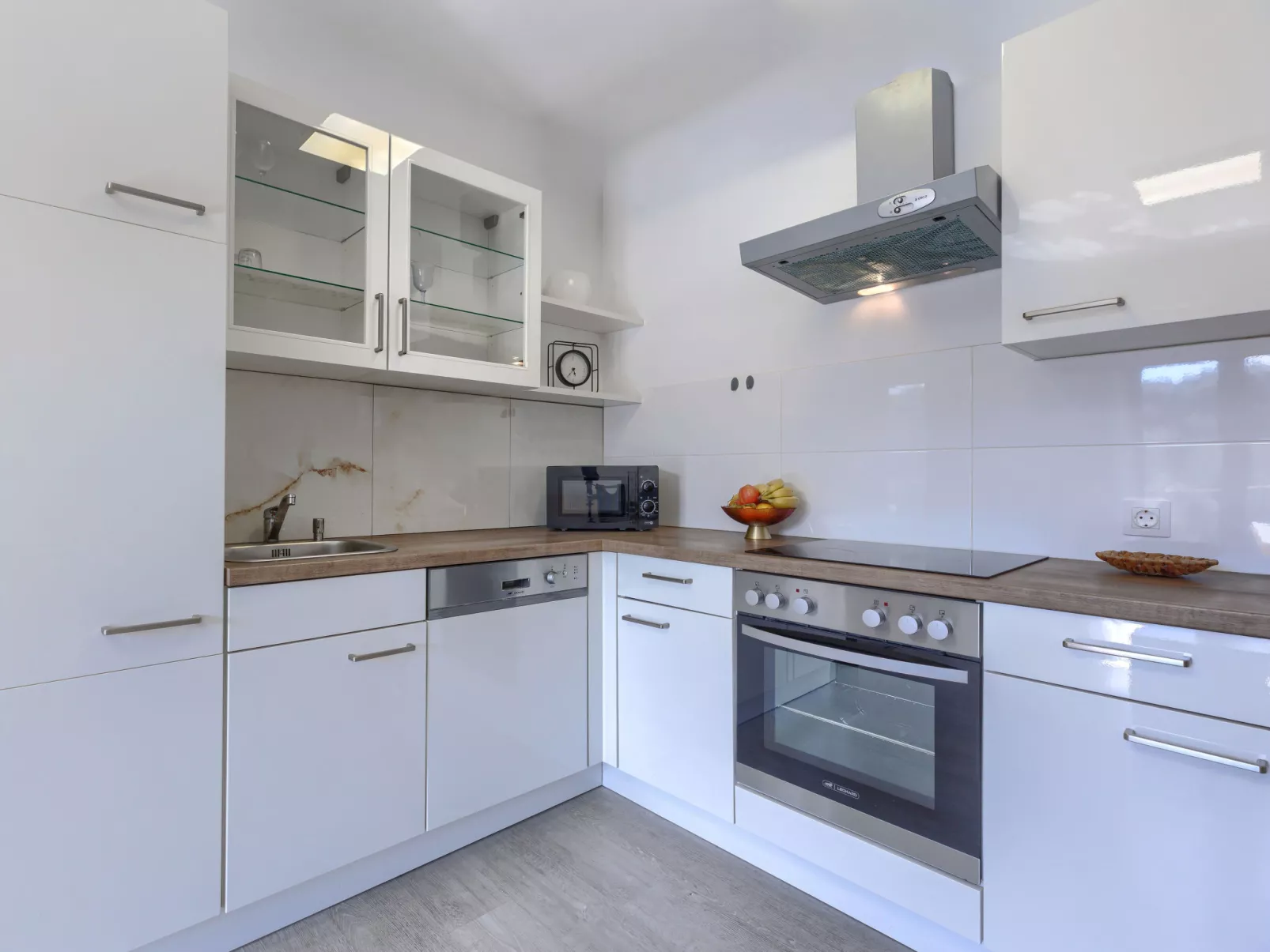 Milanković - Binnen