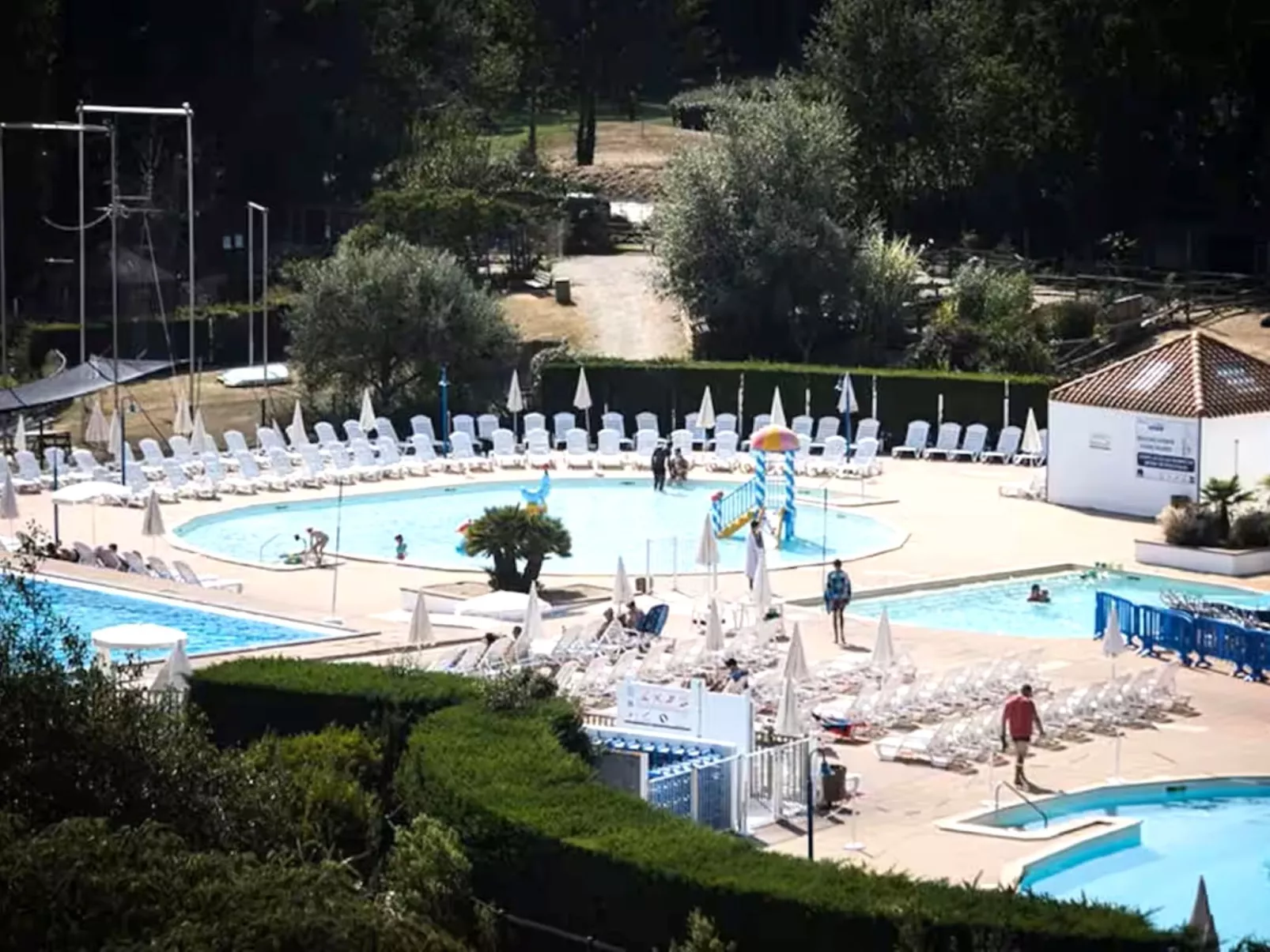 Le Saint Hilaire - Buiten