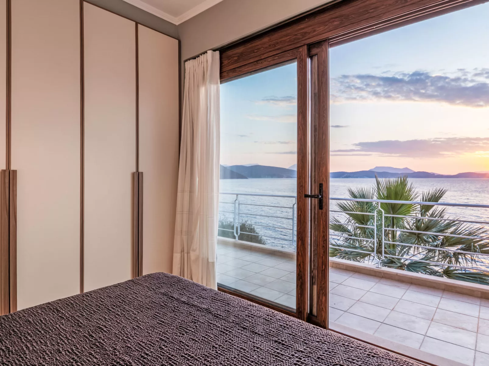 Karavi Villa mit privatem Zugang zum Meer - Binnen