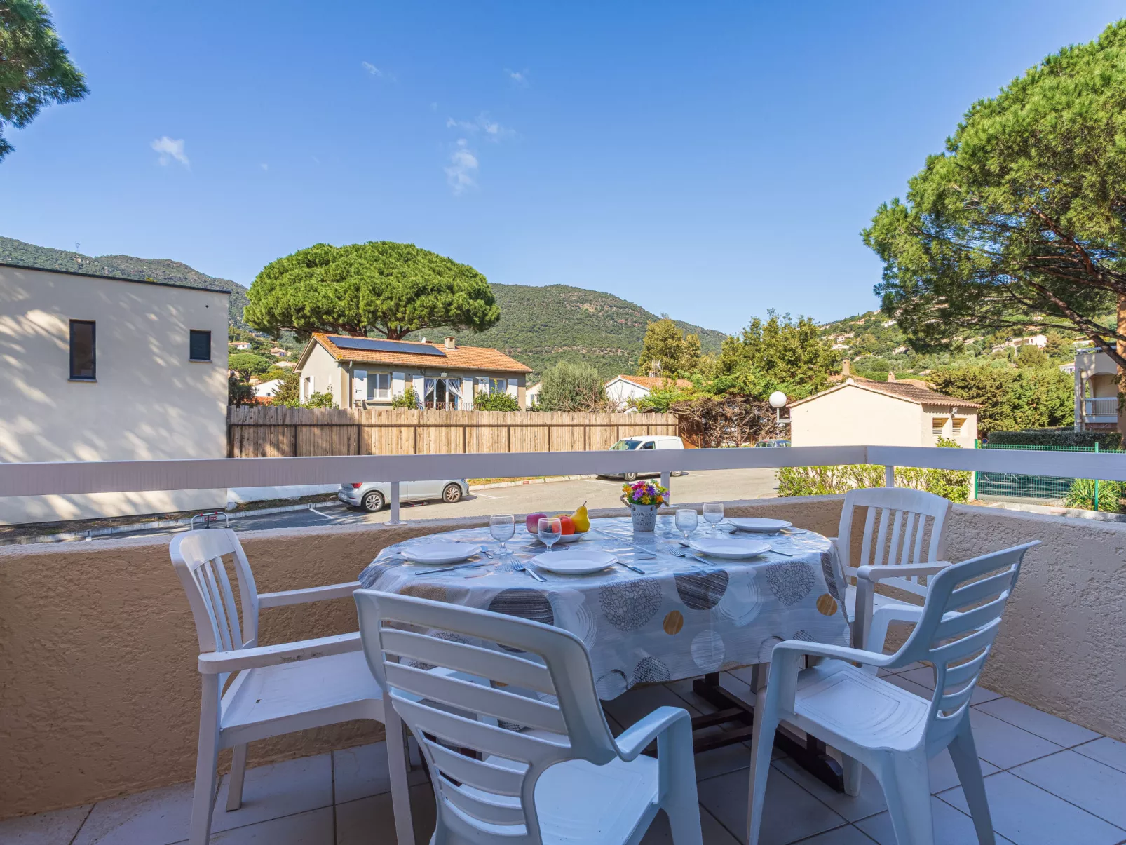 Santa Barbara - Buiten