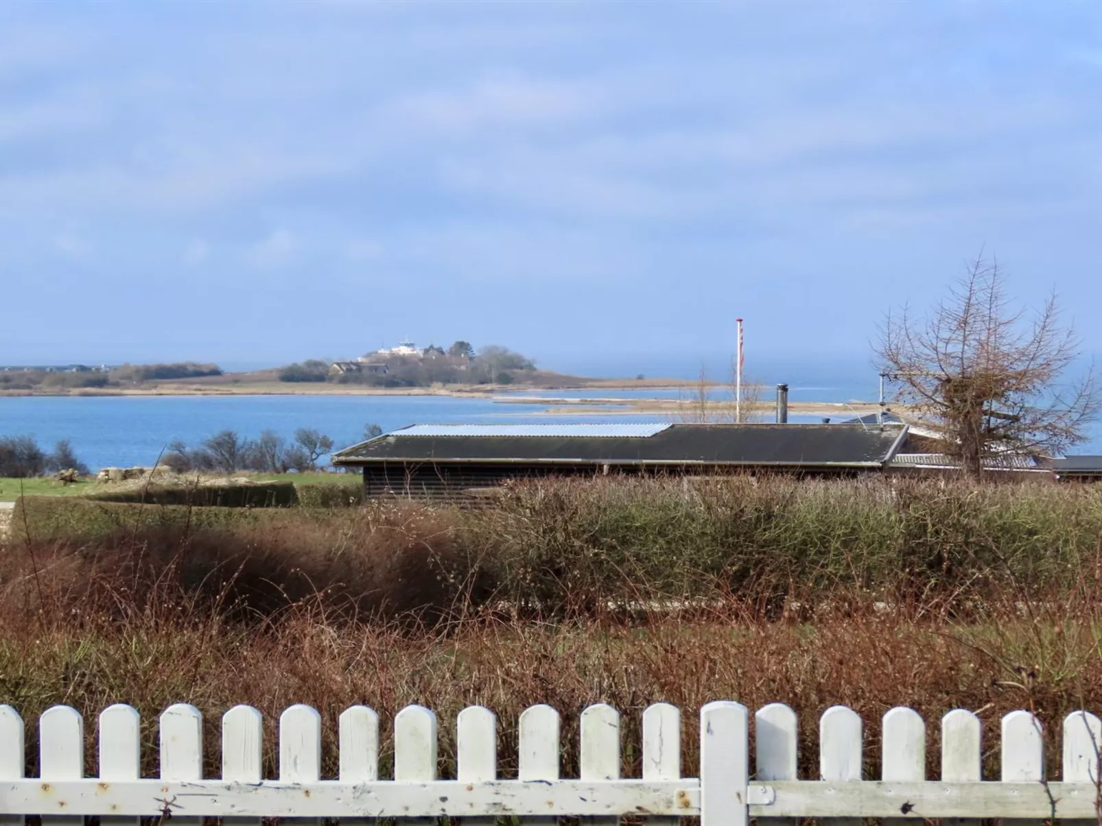 "Ilkka" - 220m from the sea - Buiten