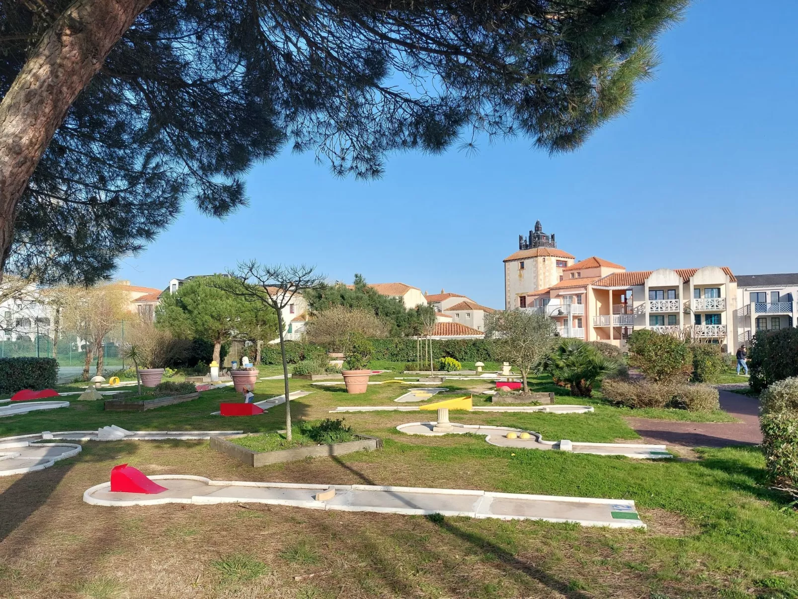 Le Saint Hilaire - Buiten