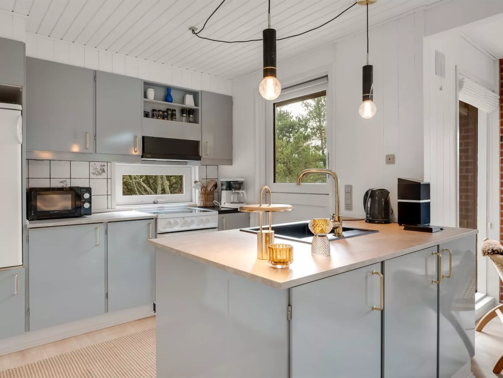 "Leonor" - 1.8km from the sea - Binnen