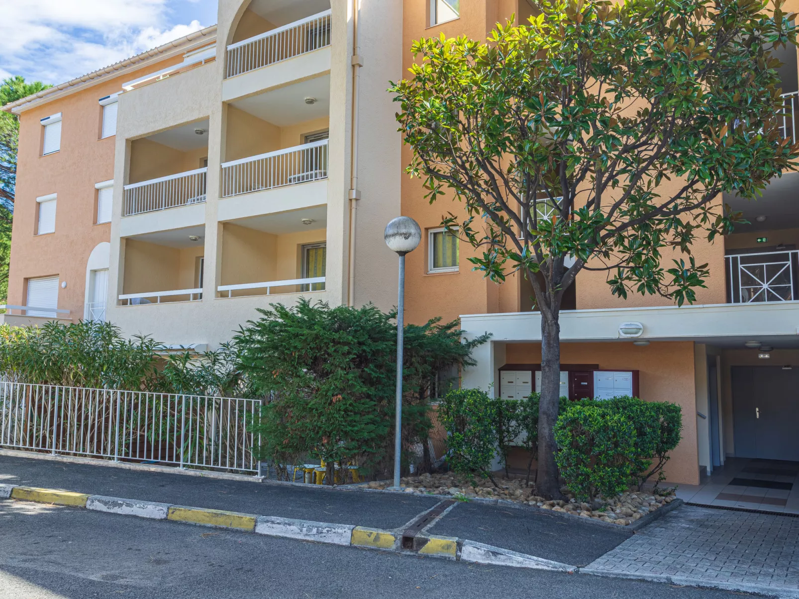 Santa Barbara - Buiten