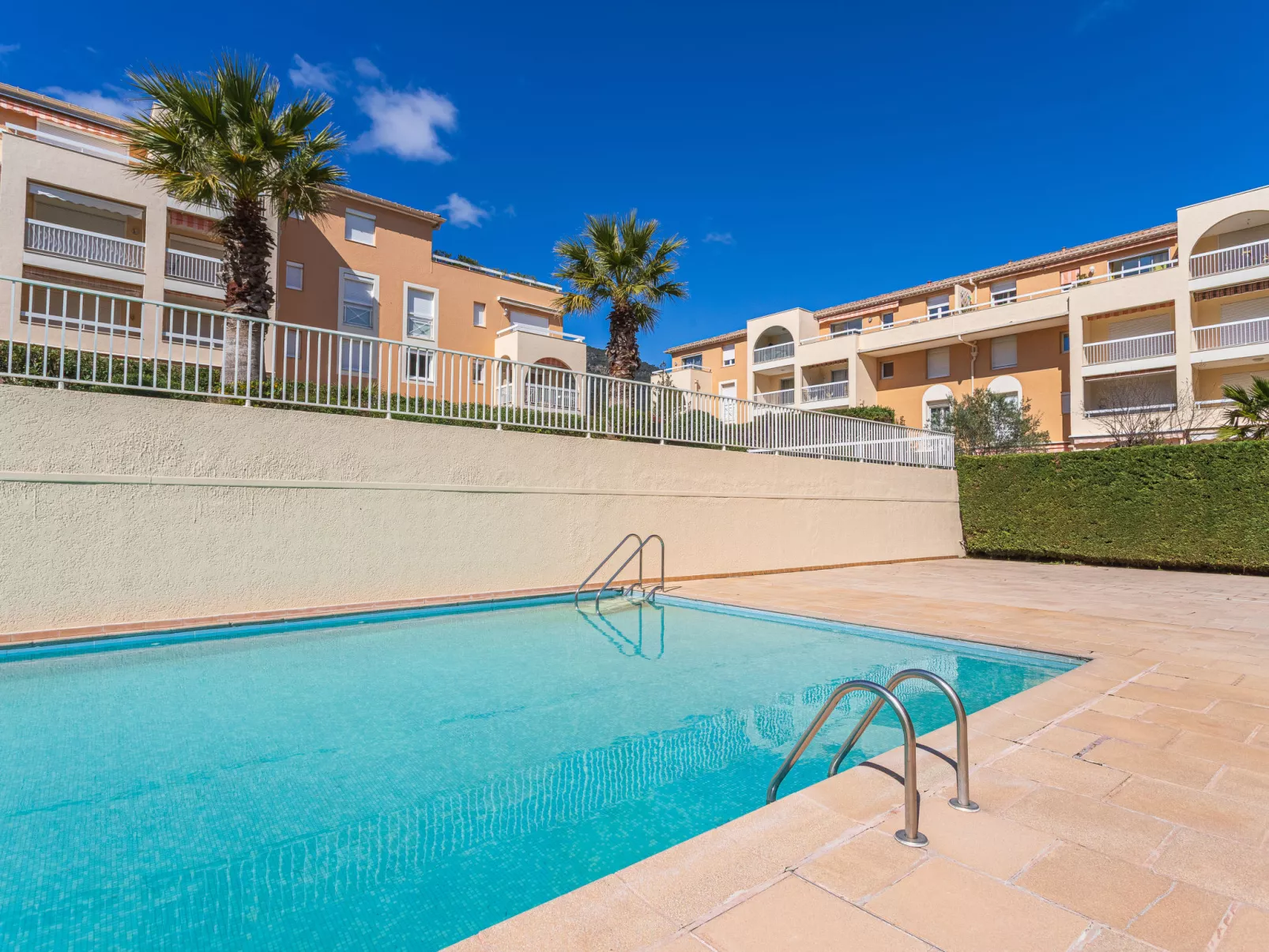 Santa Barbara - Buiten