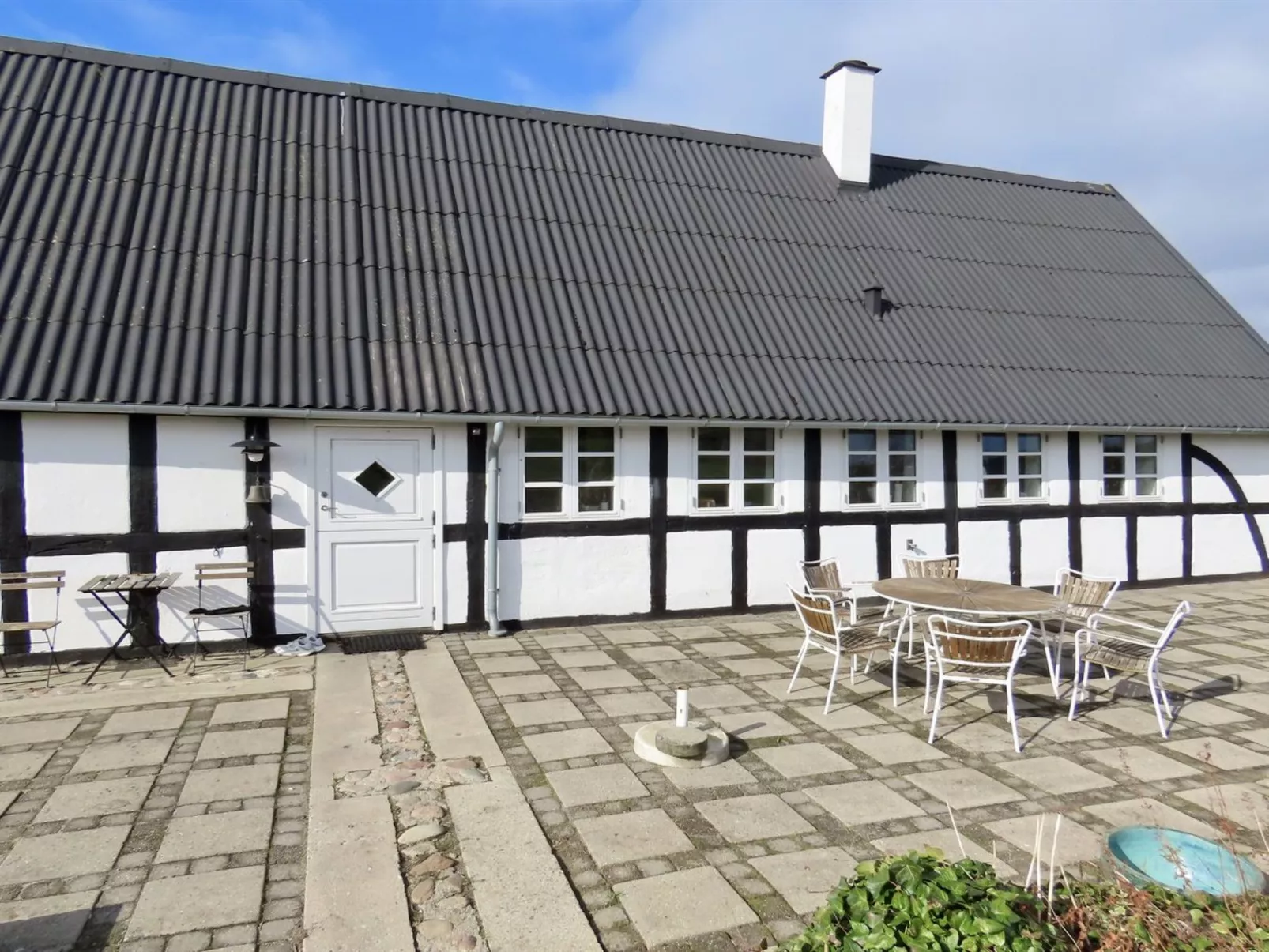 "Ilkka" - 220m from the sea - Buiten