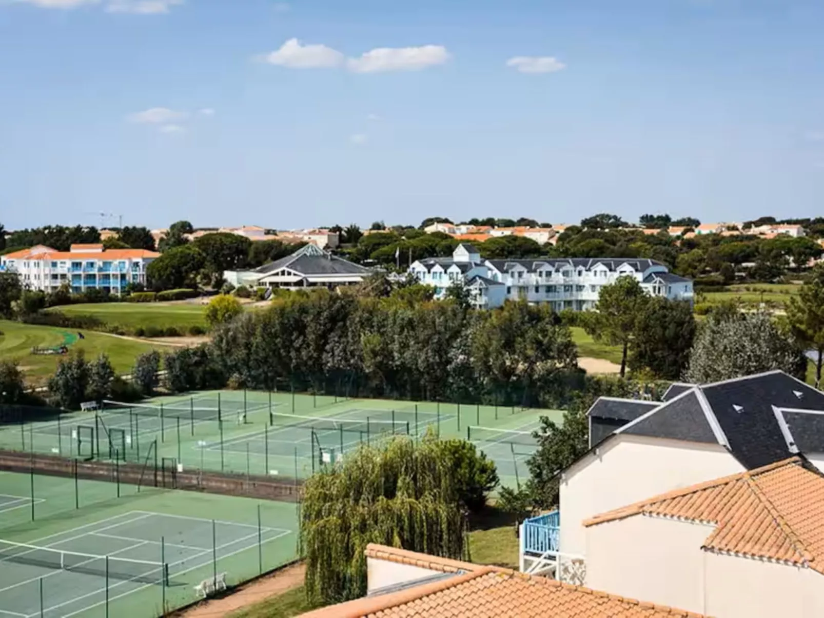 Le Saint Hilaire - Buiten