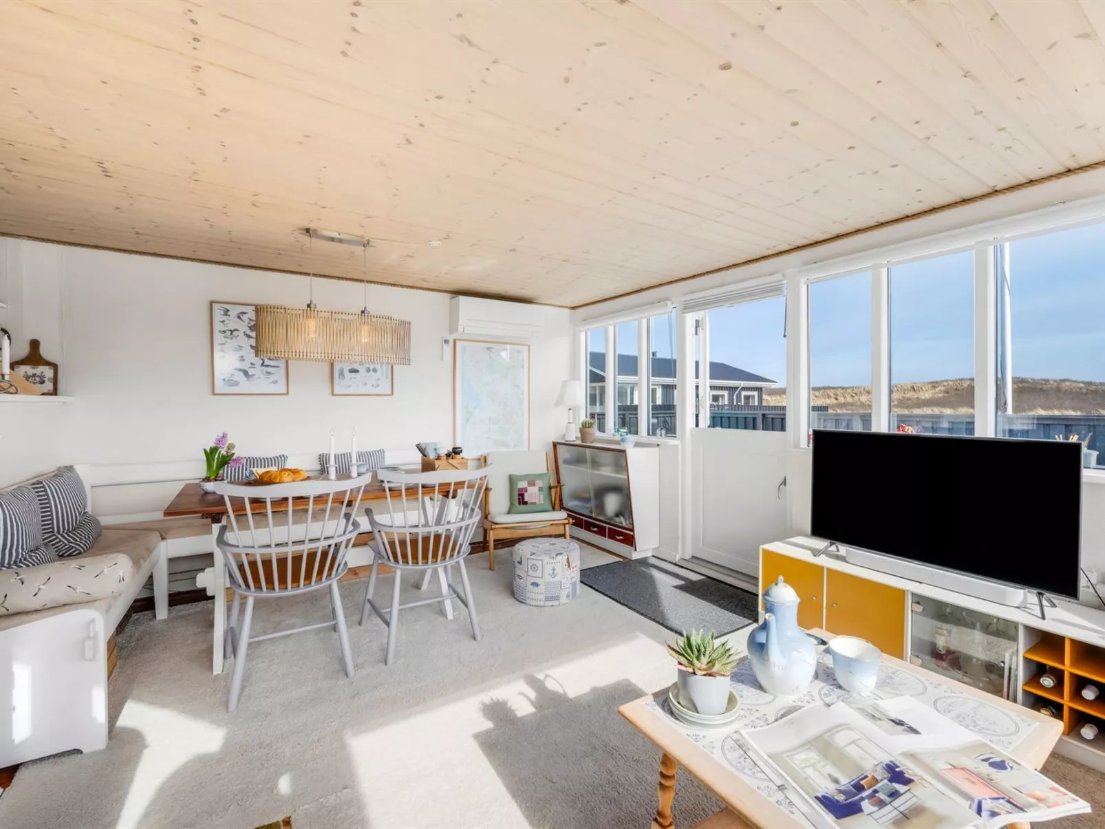 "Jorie" - 100m from the sea - Binnen