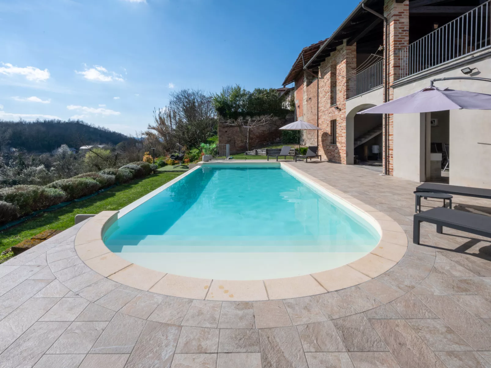 Nonna Maria del Pio - Buiten