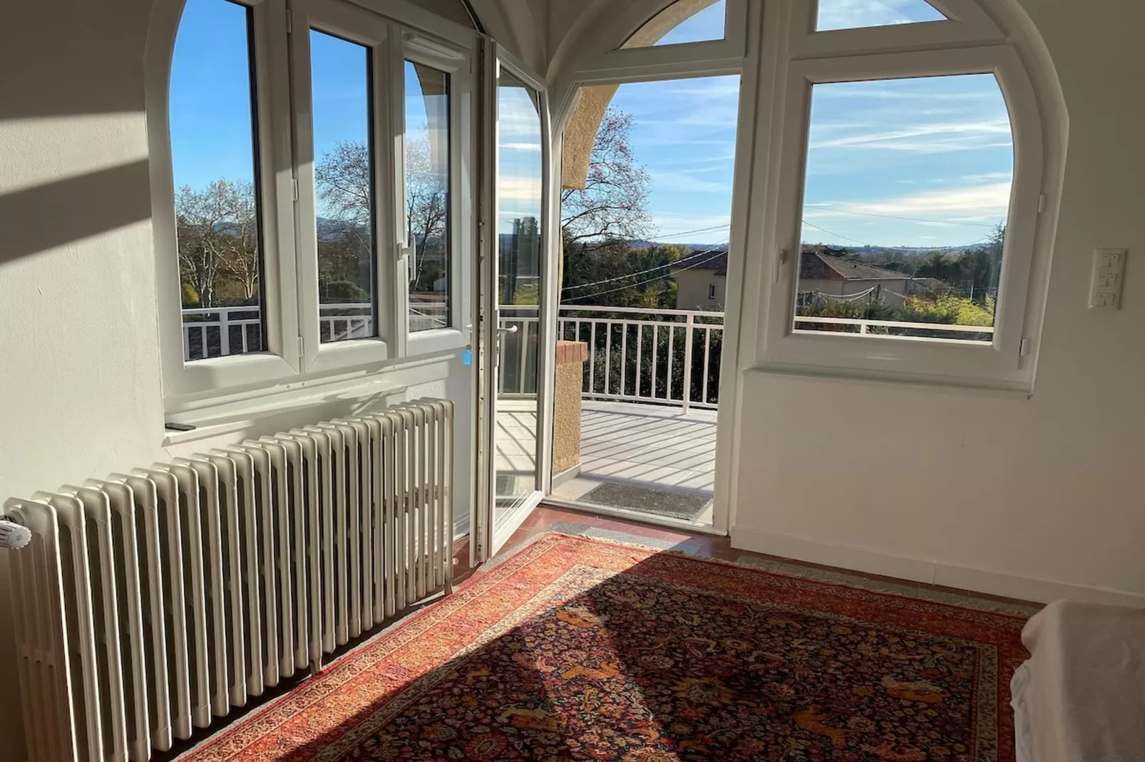 Grande Maison et piscine privée - Uitzicht zomer