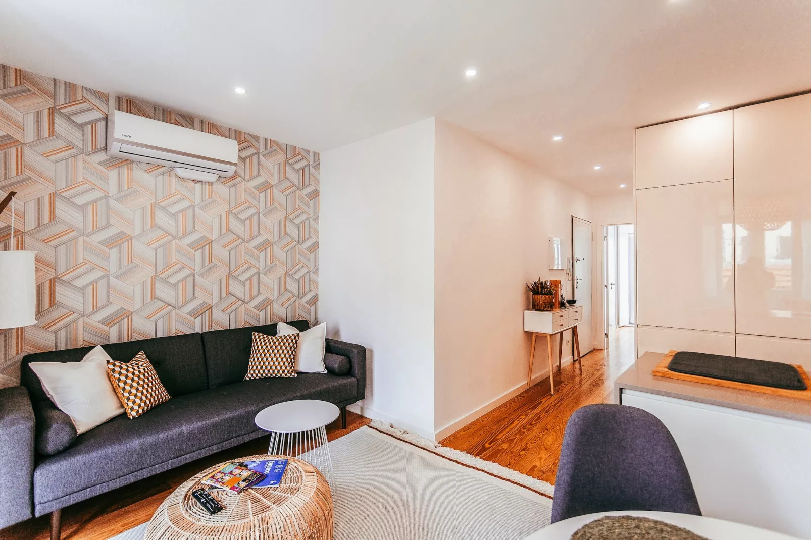 Prestige Apartment By Gt House