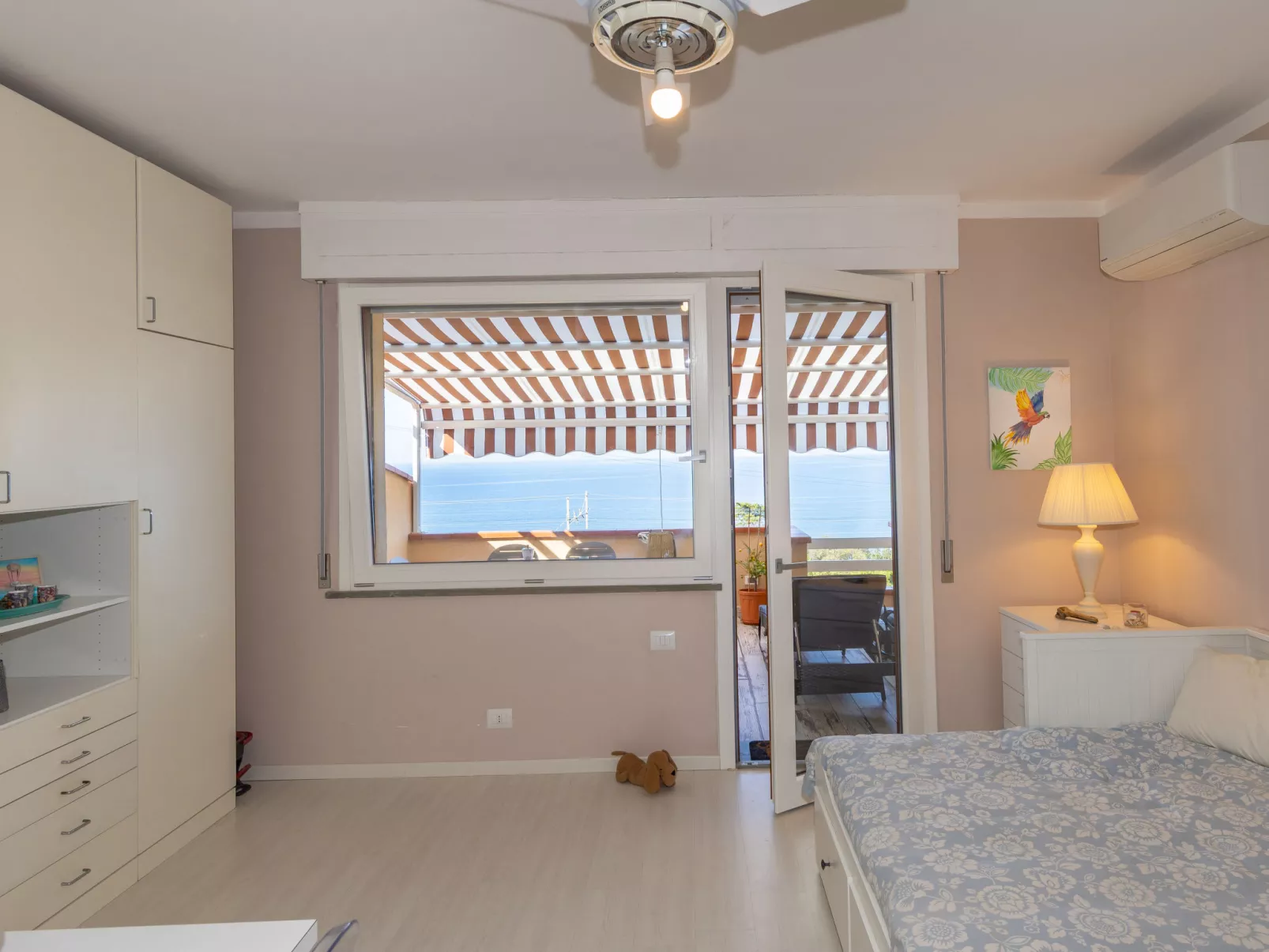 Rosa di sera - Binnen