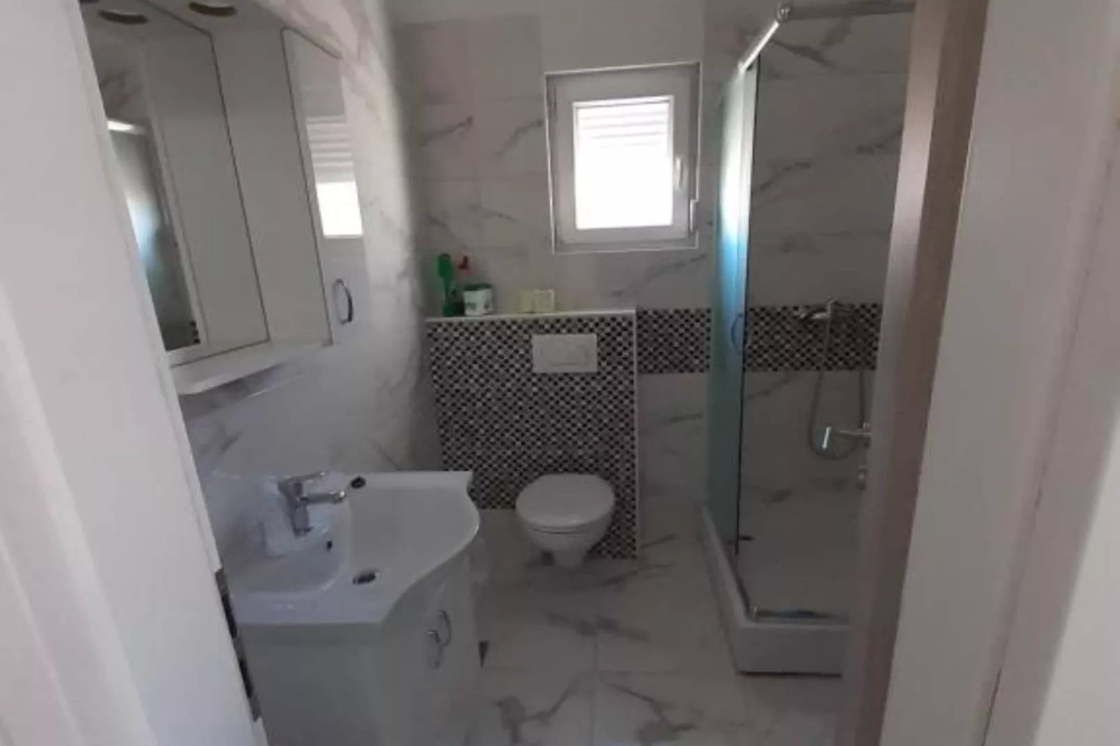 Charming Apartment Dokoza - MARINA IV - Two Bedroom Apartment with Sea View - Badkamer
