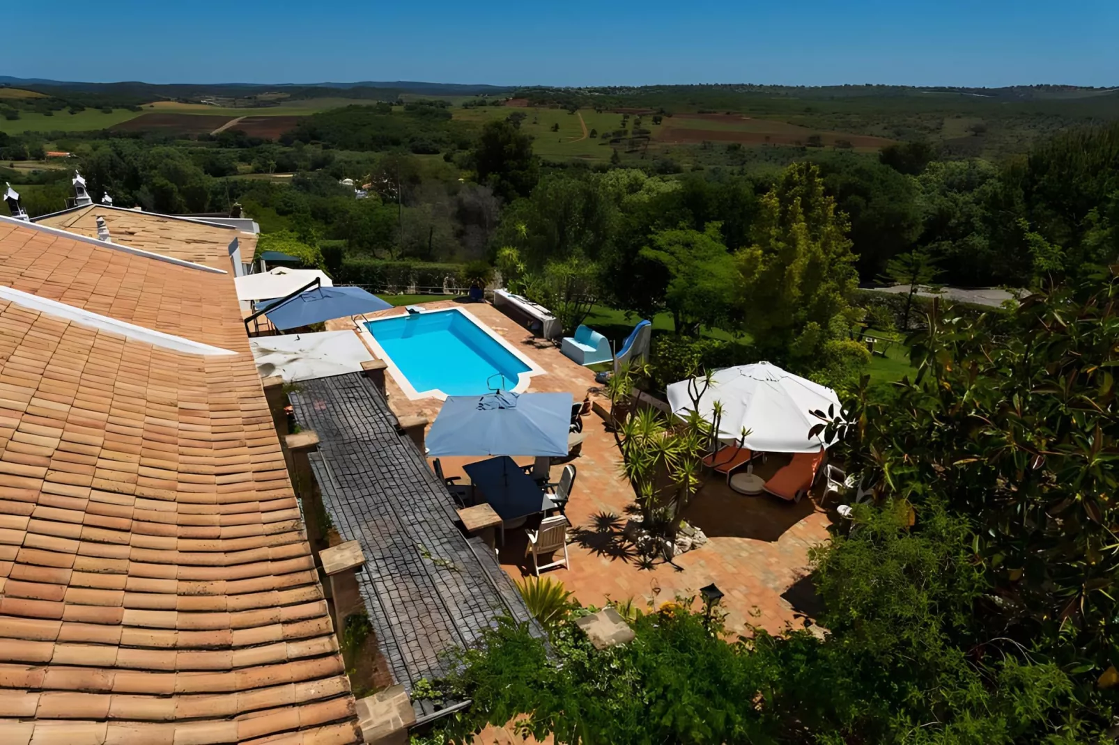 Girassol Apartment in Quinta Velha by GT House - Buitenkant zomer