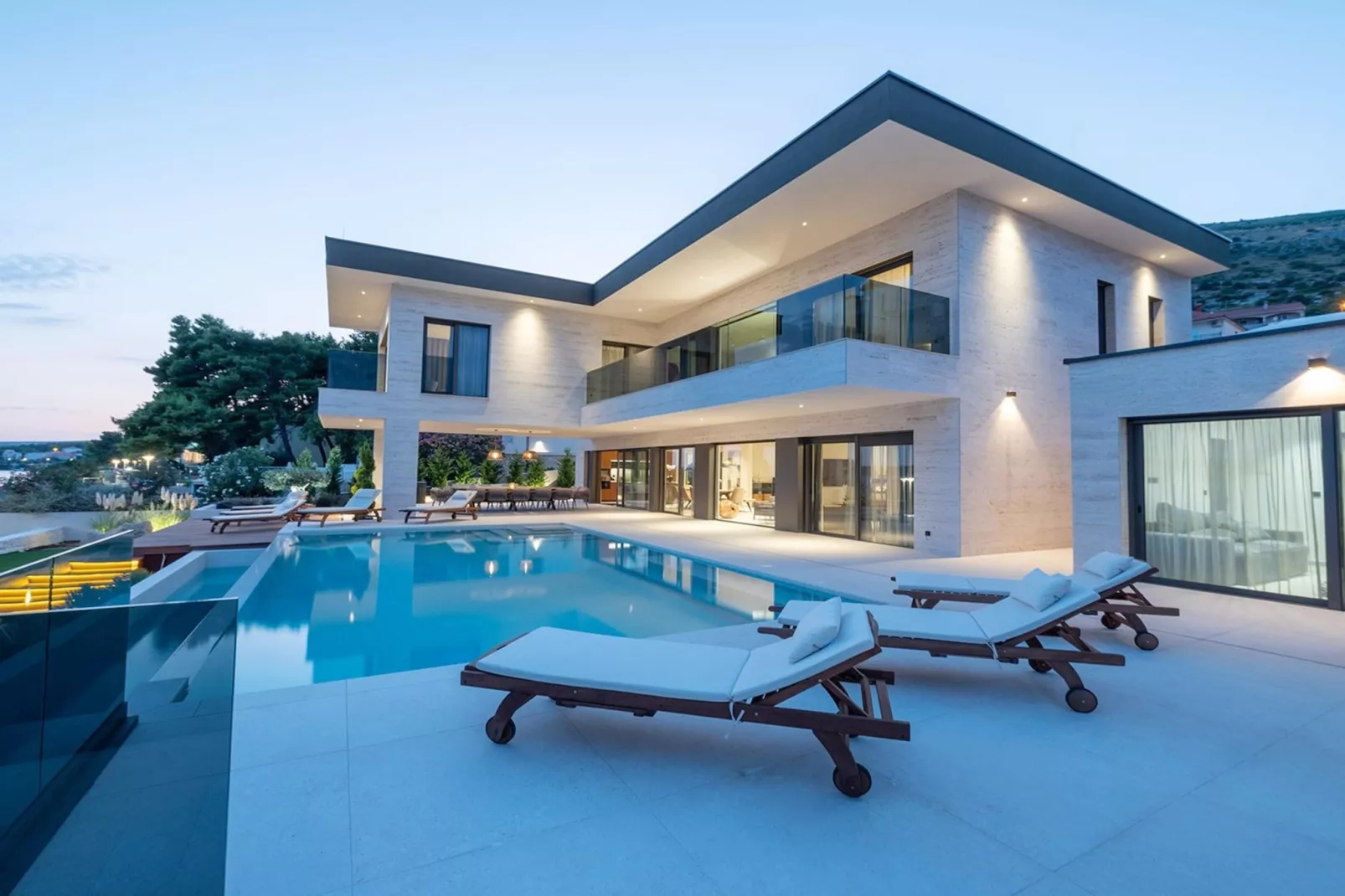 Luxury Beachfront Villa Malia Trogir with Pool - Zwembad