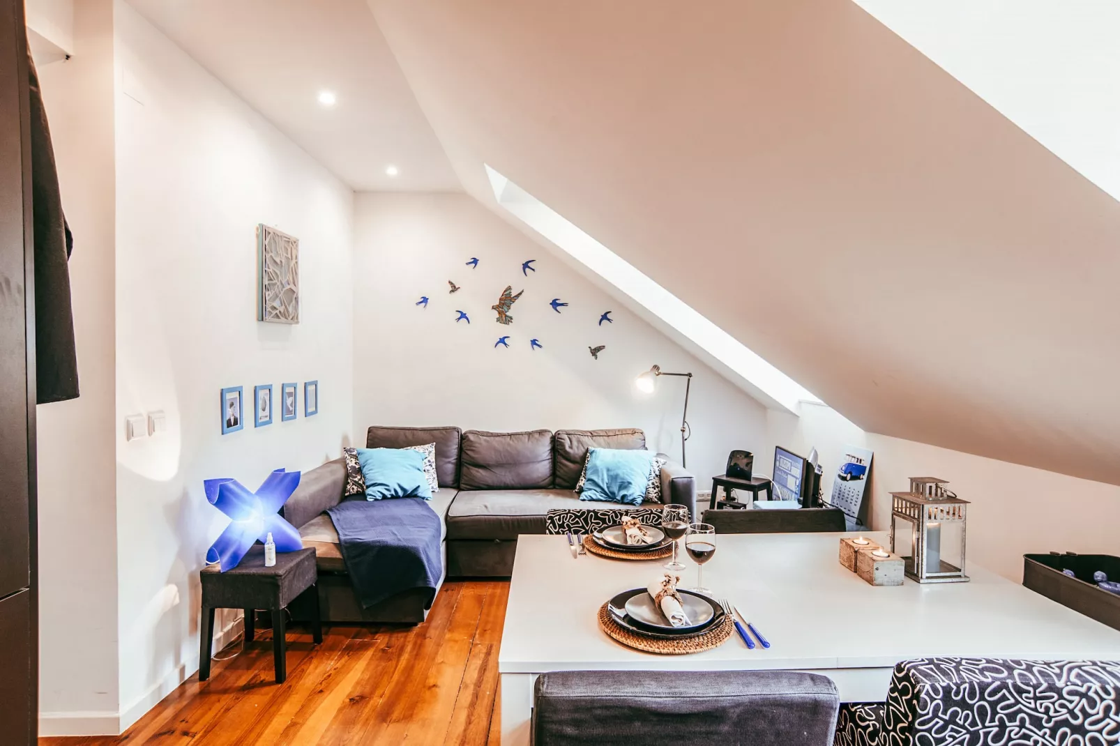 Central & Typical Lisboa by GT House - Woonkamer