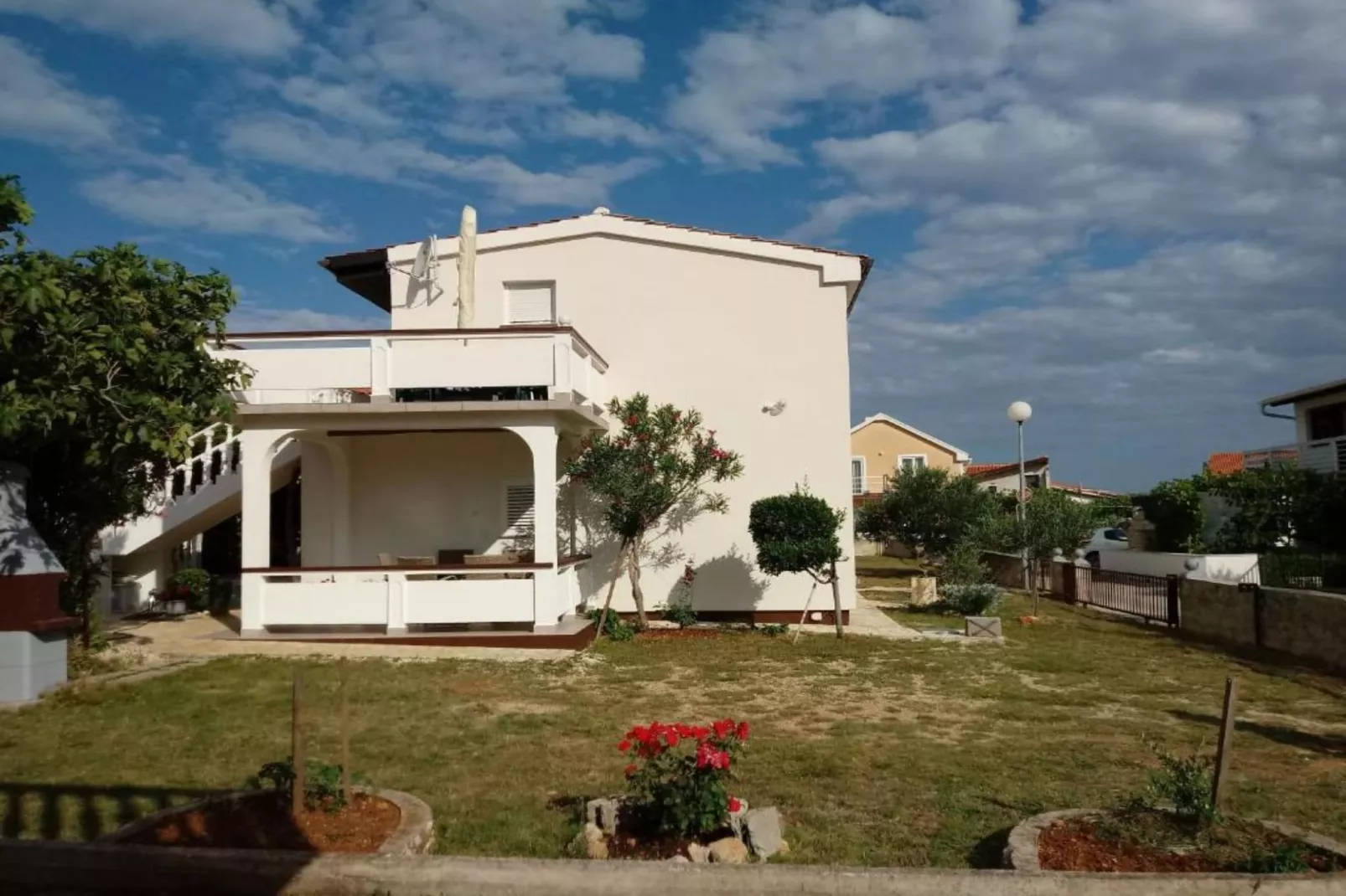 Charming Apartments Dokoza Vir - Two Bedroom Apartment with Terrace - Buitenlucht
