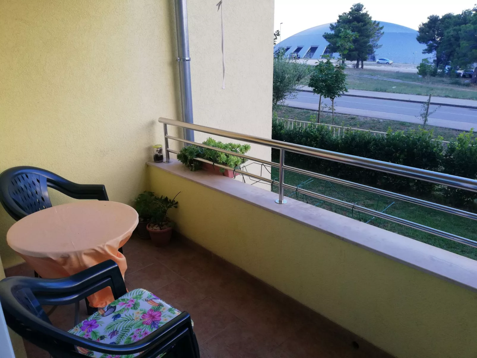 Zentrale Ferienwohnung mit überdachtem Balkon - Image-tags.info