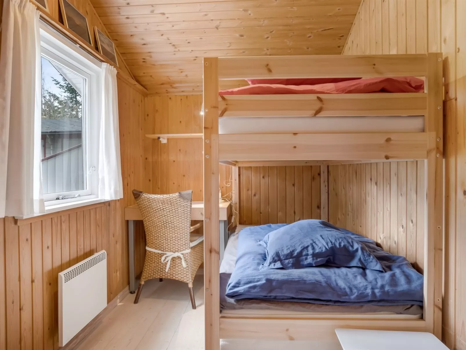 "Eveline" - 800m from the sea - Binnen