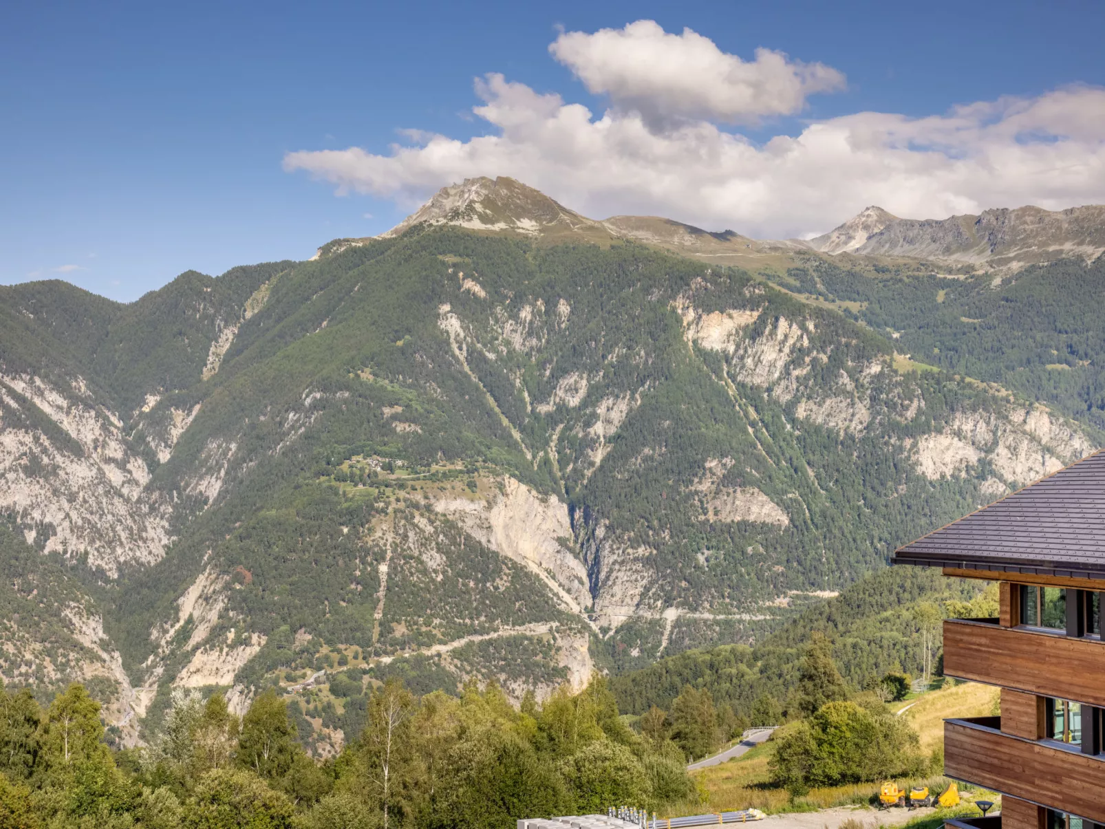 SWISSPEAK Resorts Vercorin - Buiten