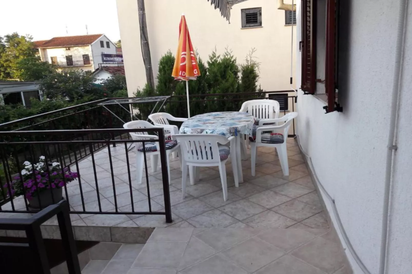 Charming Apartments Dokoza Drage - Two Bedroom Apartment with Terrace - Terras
