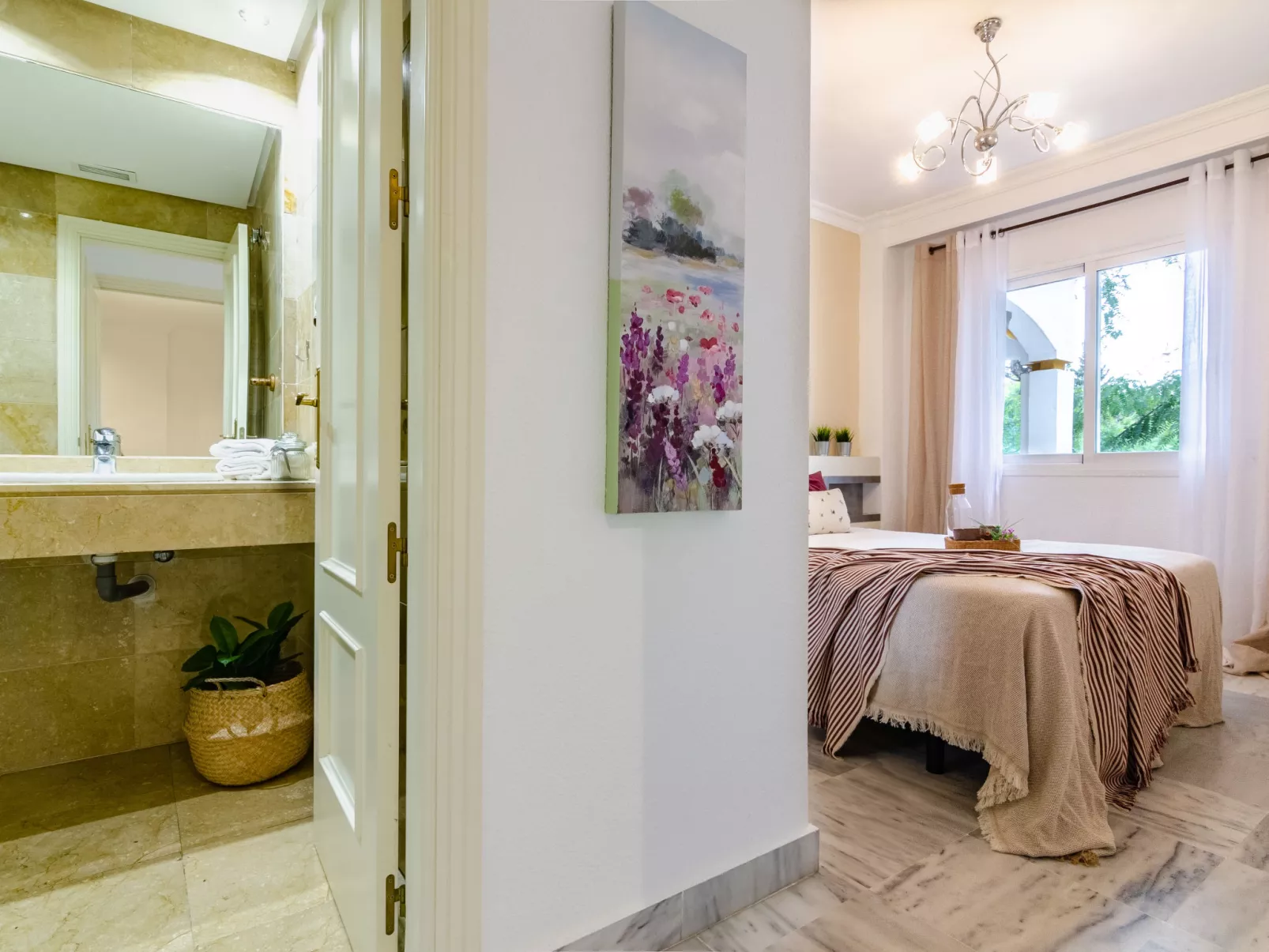 Dama de noche - Binnen