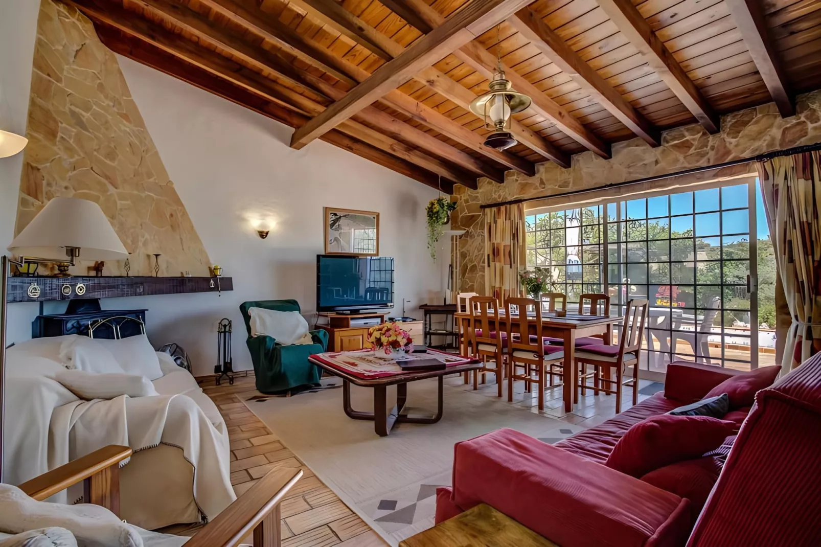 Papoula Apartment in Quinta Velha by GT House - Woonkamer