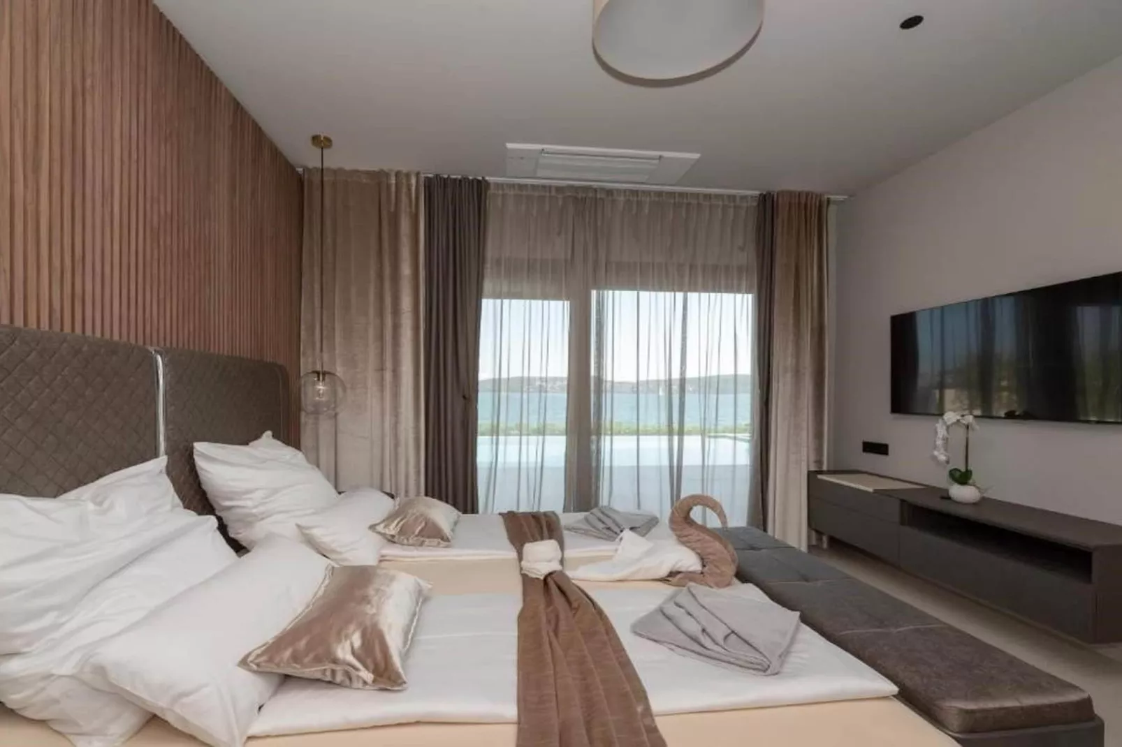 Luxury Beachfront Villa Malia Trogir with Pool - Slaapkamer