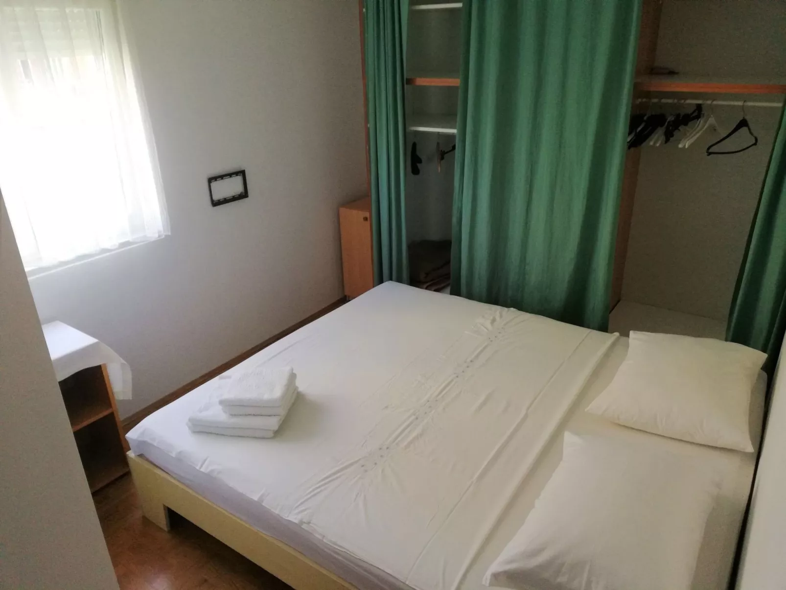 Zentrale Ferienwohnung mit überdachtem Balkon - Image-tags.info