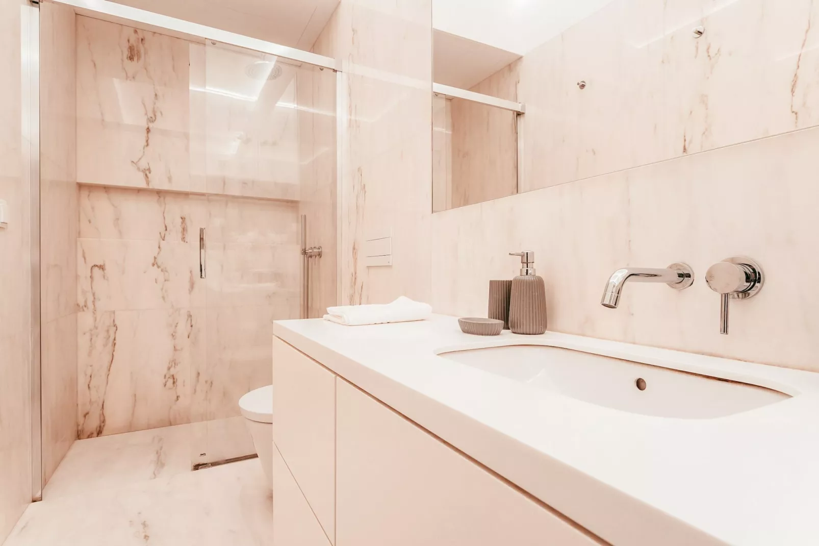 Chic & Elegant Lapa By GT House - Badkamer