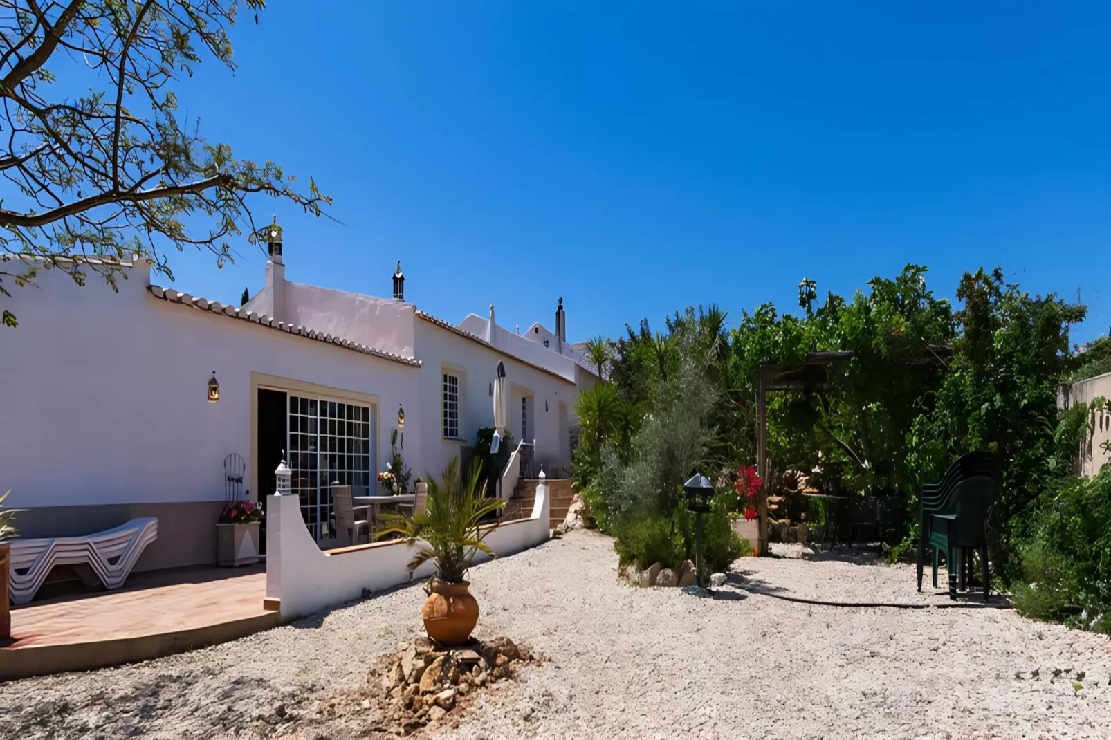 Papoula Apartment in Quinta Velha by GT House - Tuinen zomer