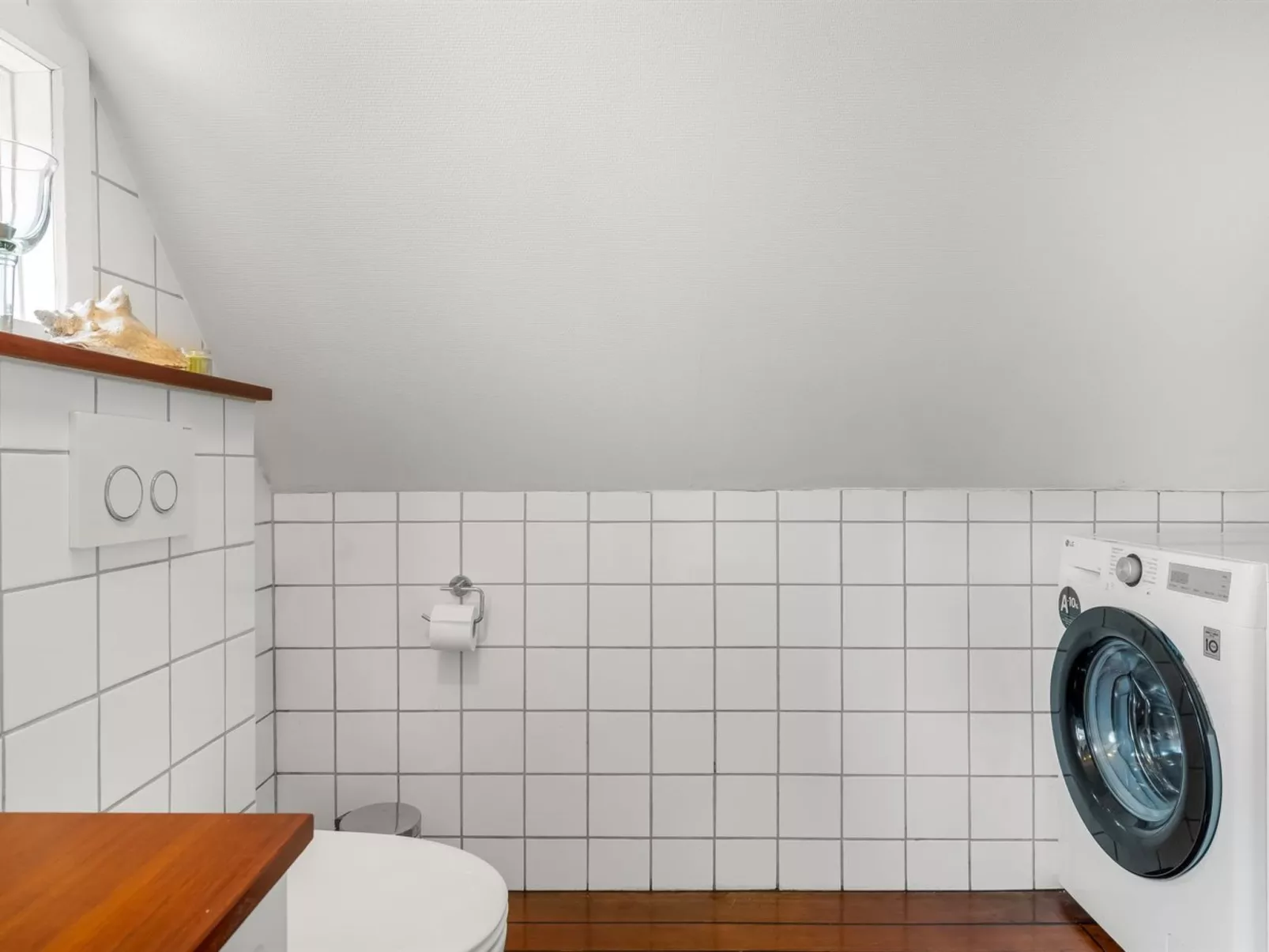 "Reika" - 500m from the sea - Binnen