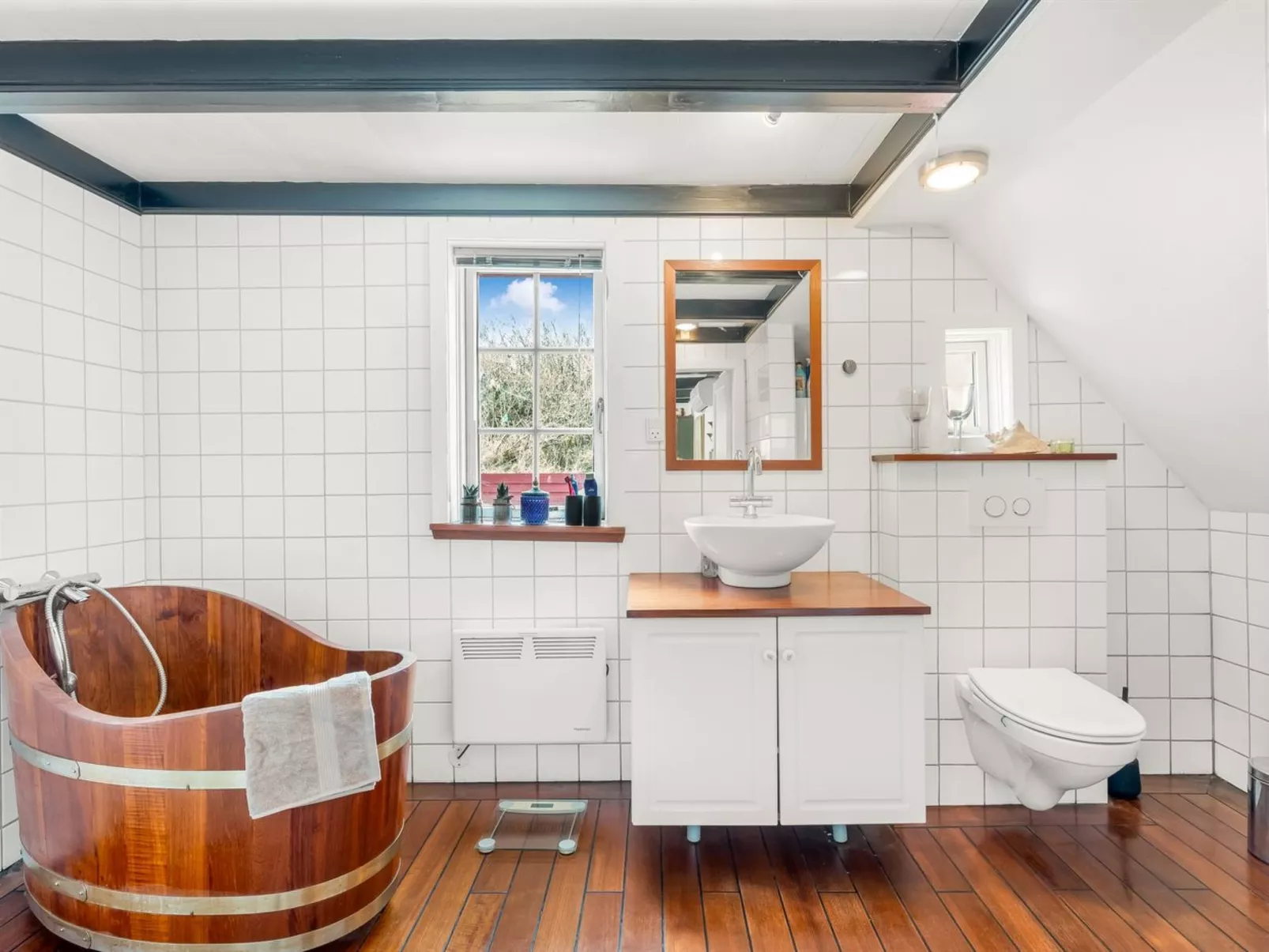 "Reika" - 500m from the sea - Binnen