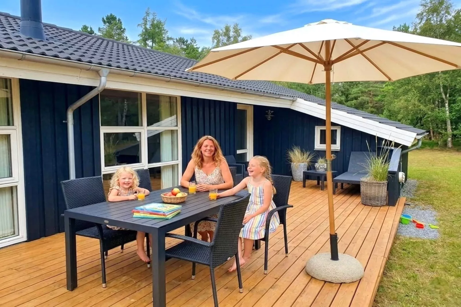 Gerenoveerd huisje in Bratten - bij Traum - Buitenlucht