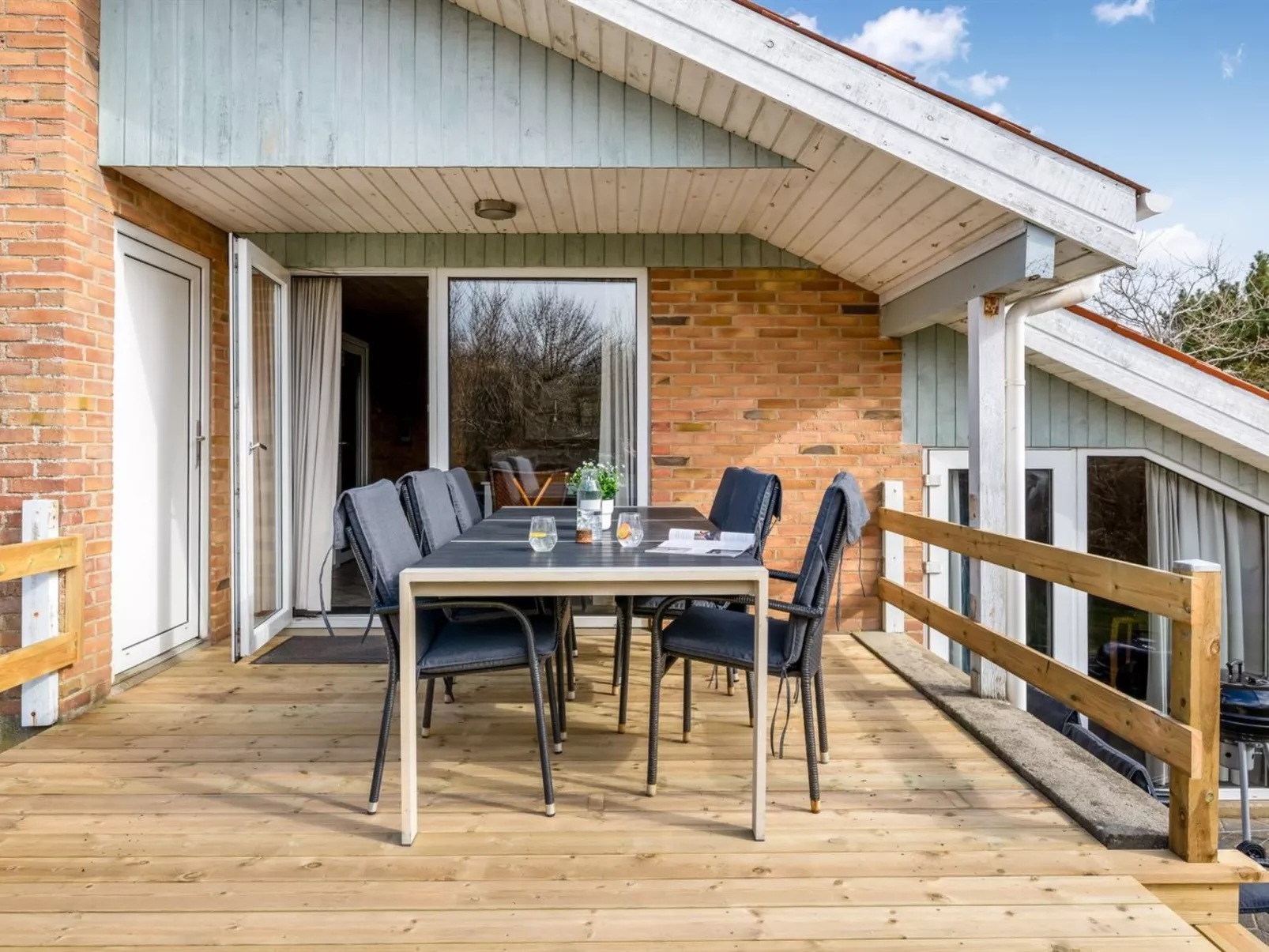 "Dorithea" - 1.3km from the sea - Buiten