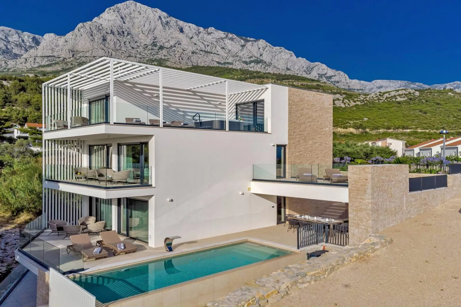 Luxury Villa Delight II – Promajna, Heated Pool