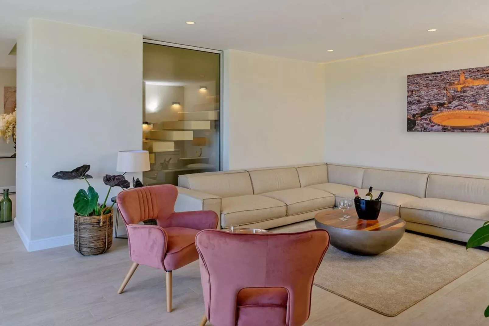 Luxury Seafront Villa Raquel Solta with Pool, Gym