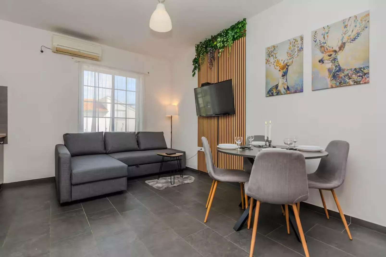 Royal Selection with Pool - Three