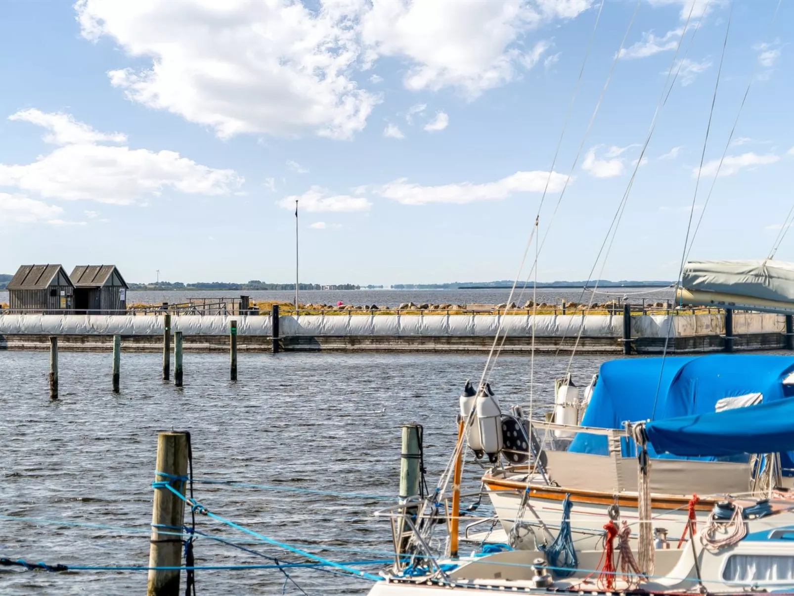 "Ake" - 10m to the fjord