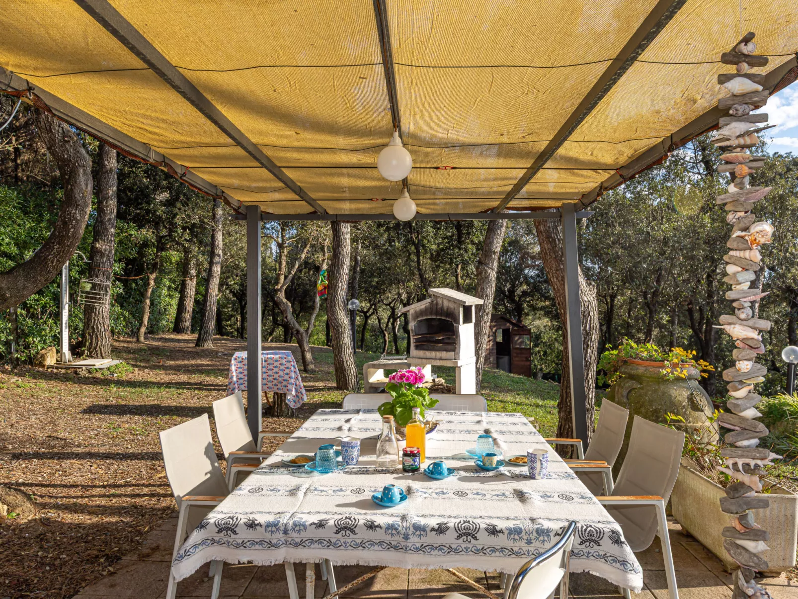 La casetta immersa nel verde