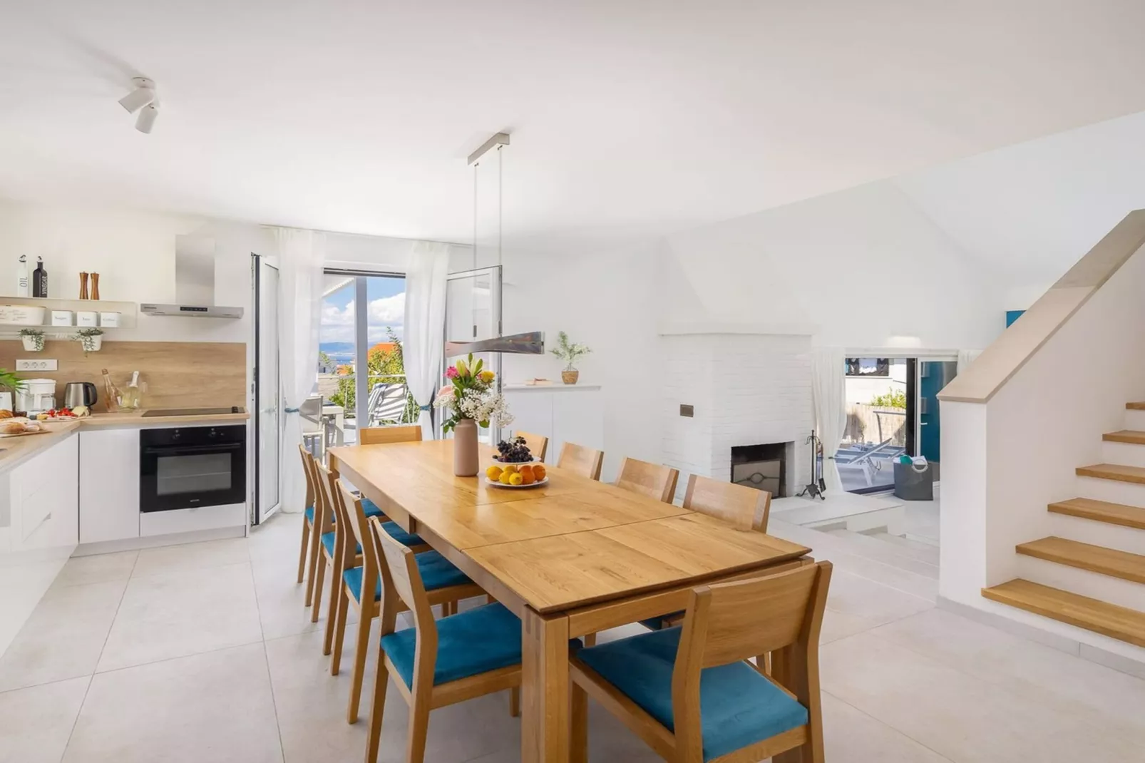 Luxury Villa Mila Supetar with Pool in the Center