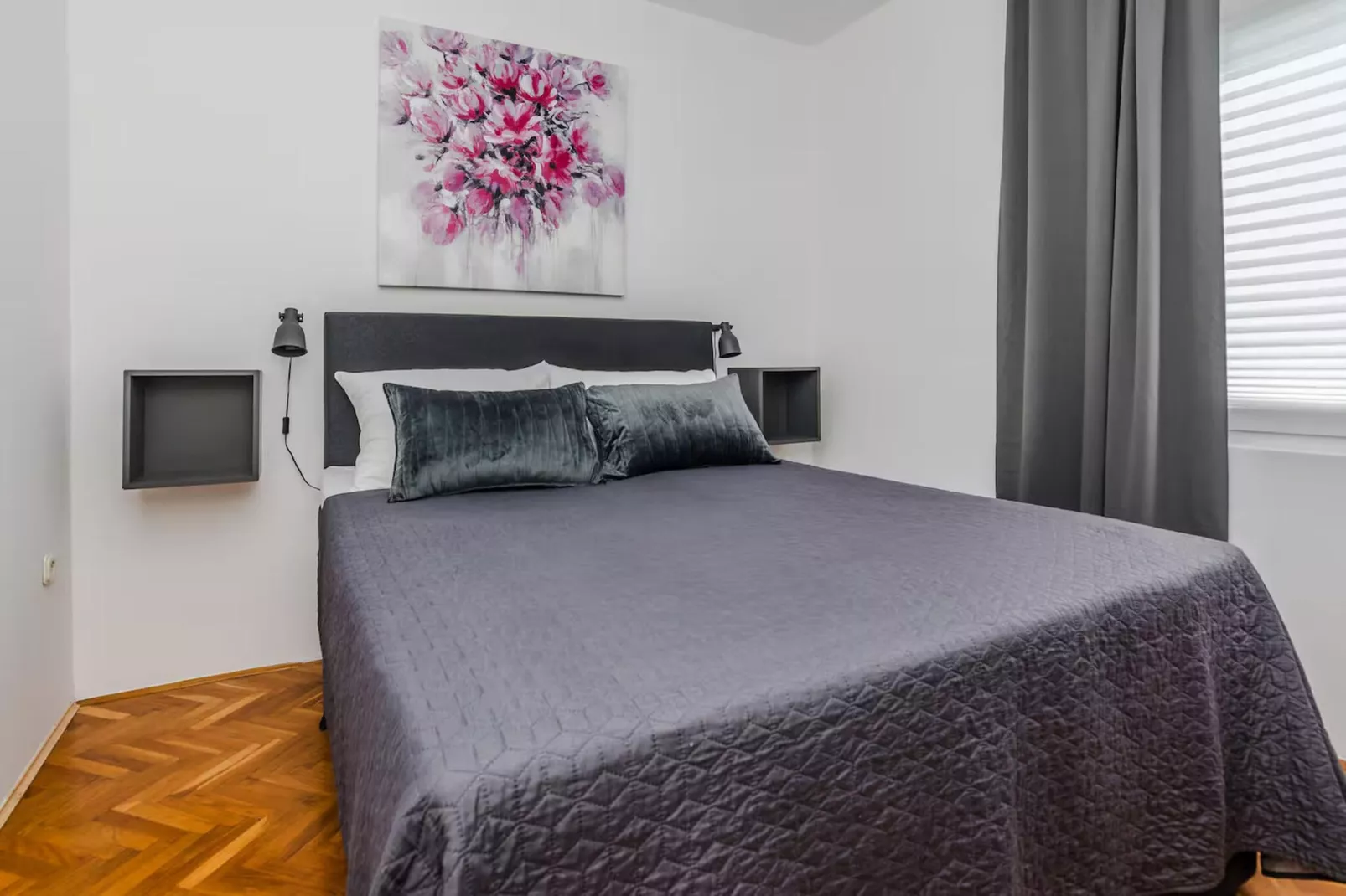 Royal Selection with Pool - Four