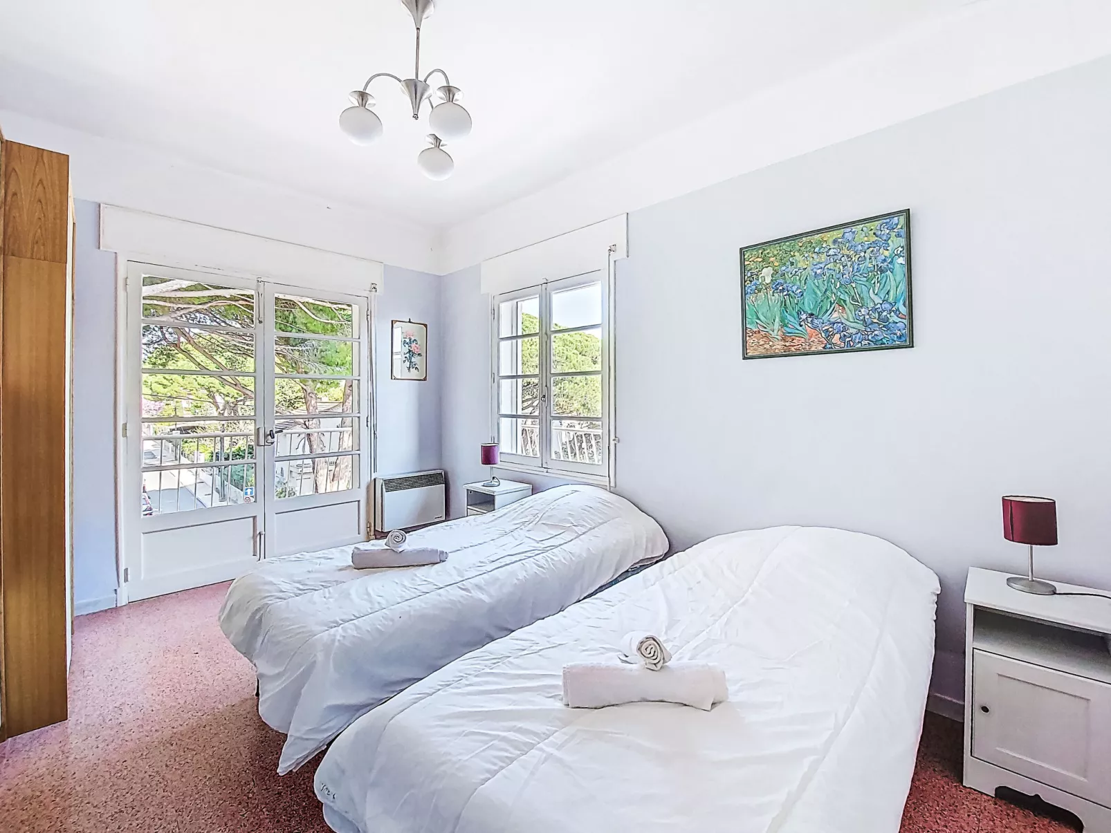 Les Trois A - Binnen