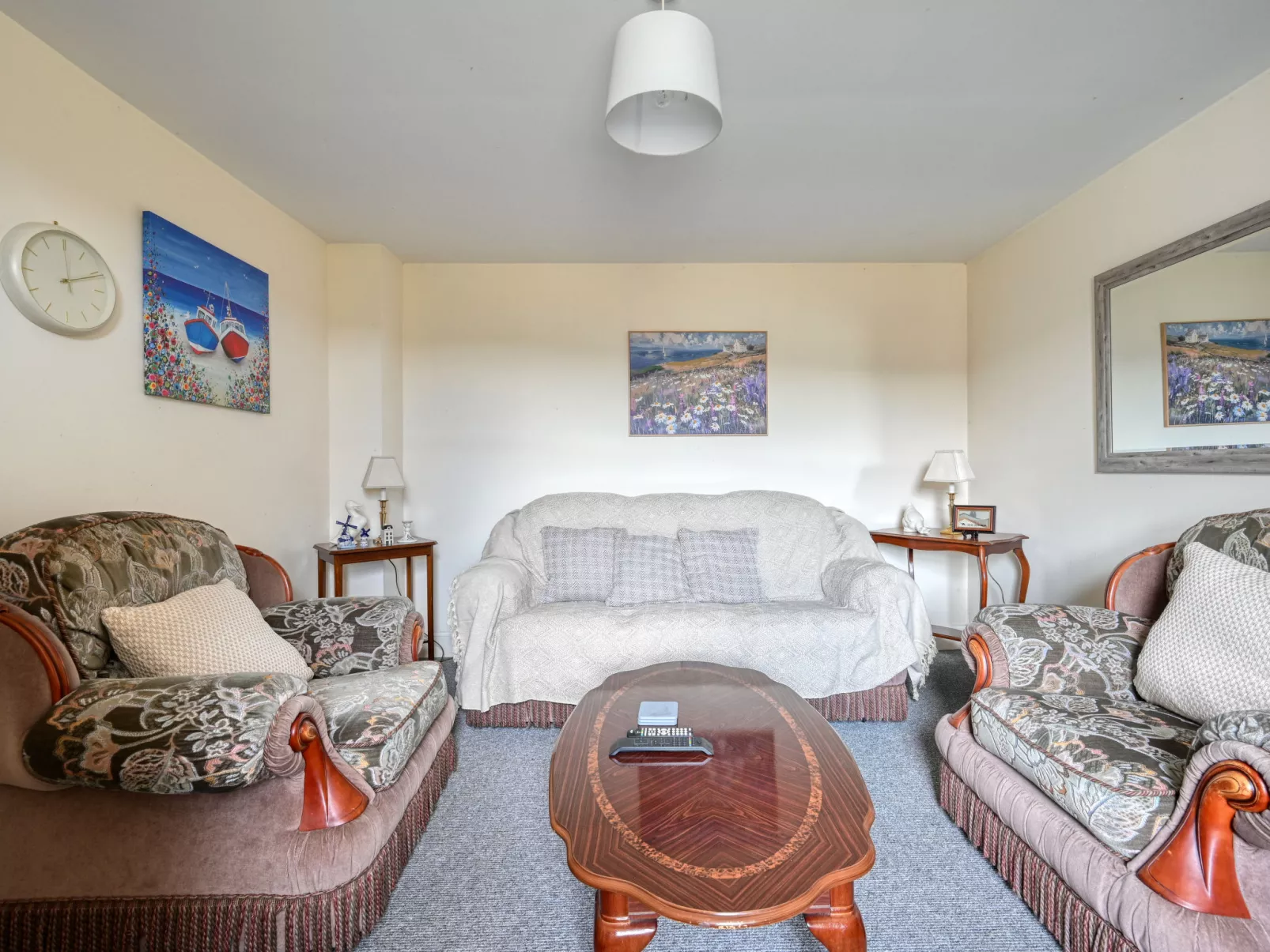 Loch Meiklie View - Binnen